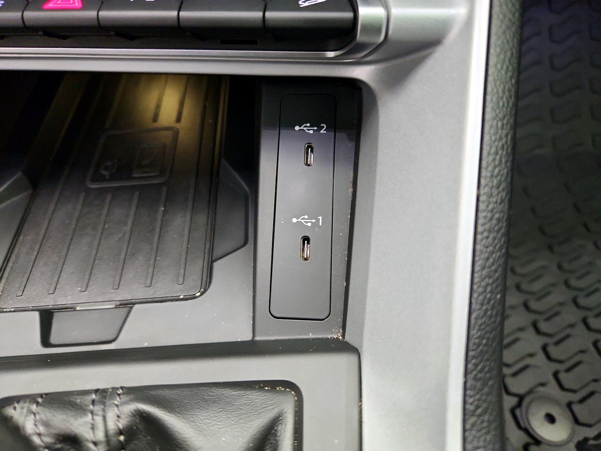 Thumbnail: 2022 Audi Q3 - 18