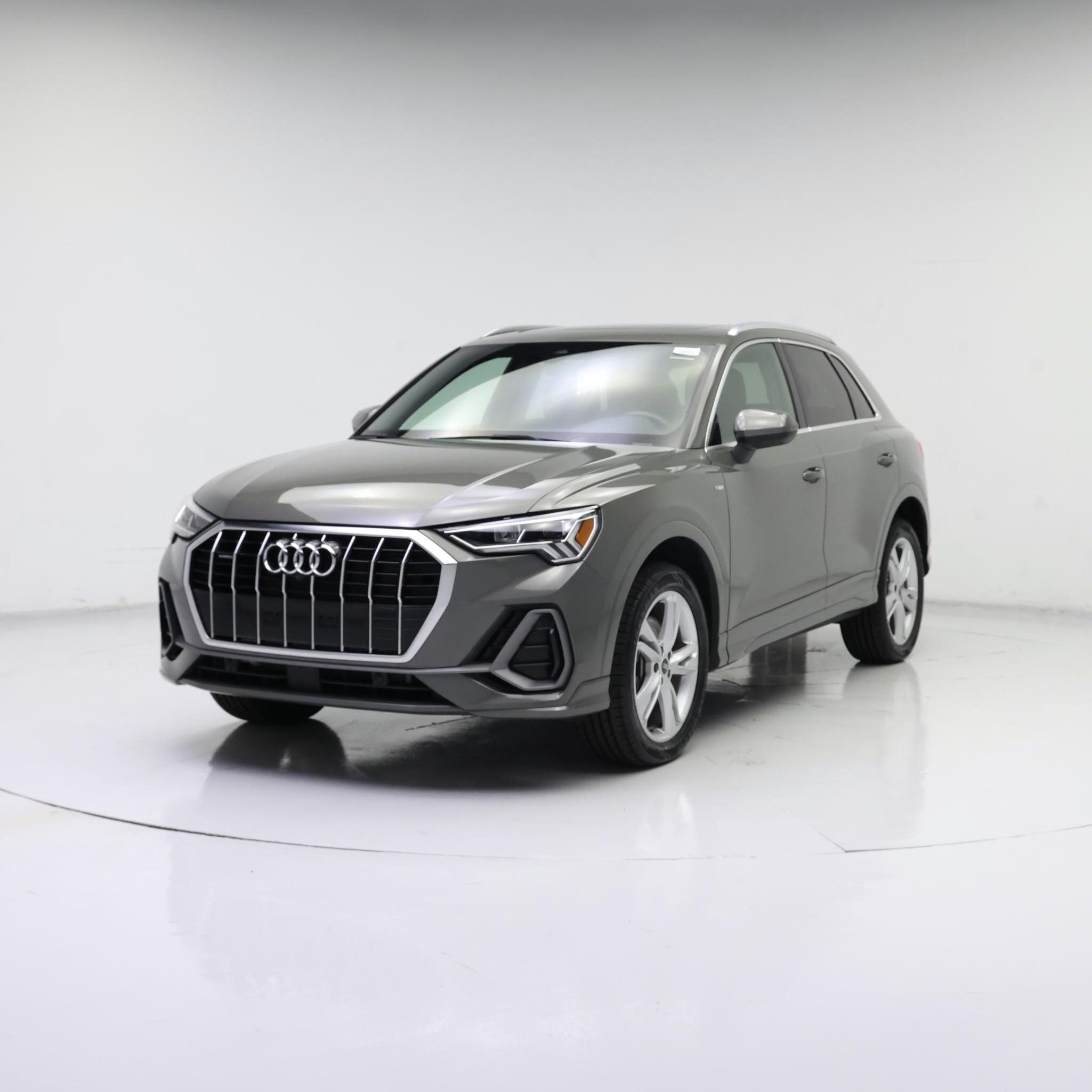Thumbnail: 2022 Audi Q3 - 4