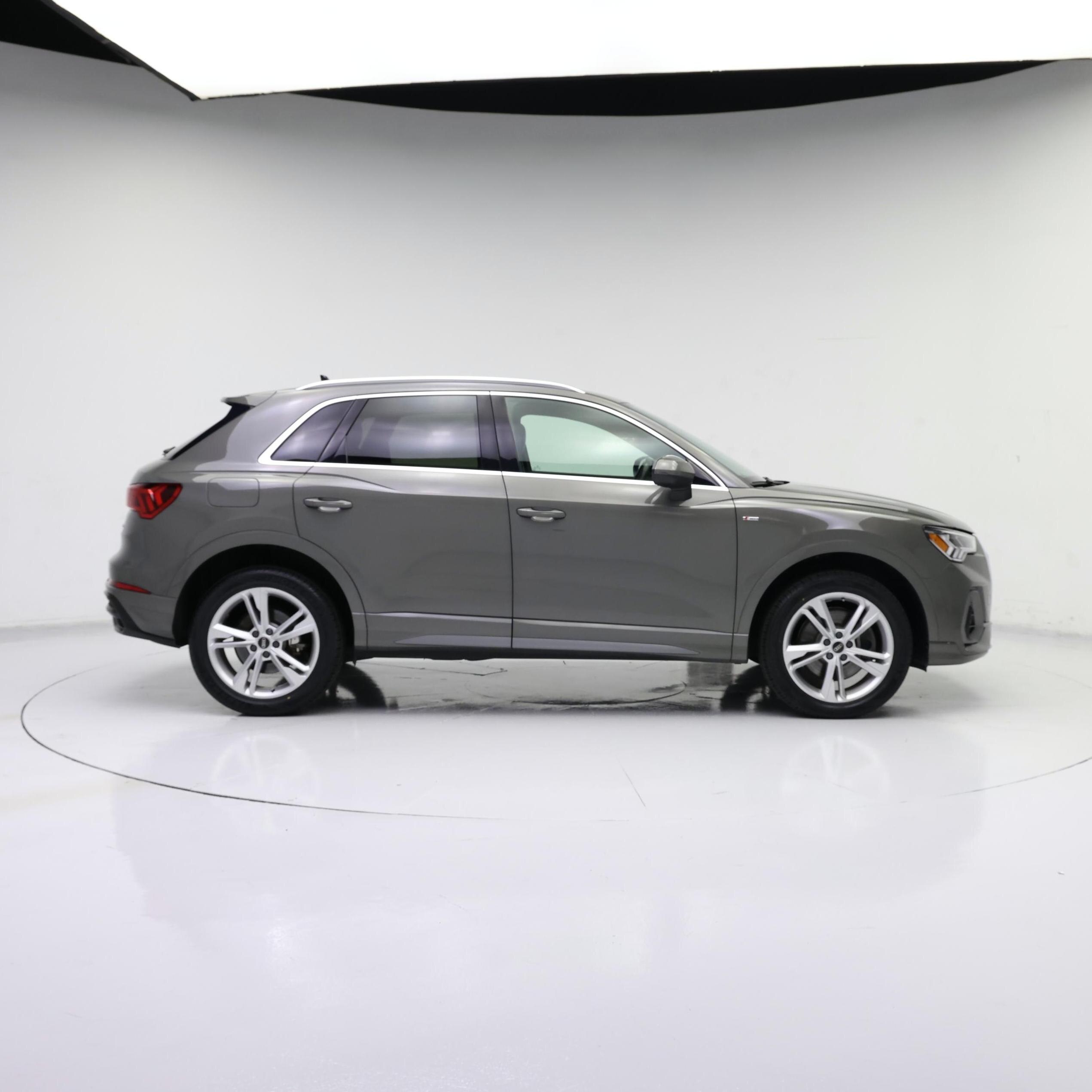 Thumbnail: 2022 Audi Q3 - 7