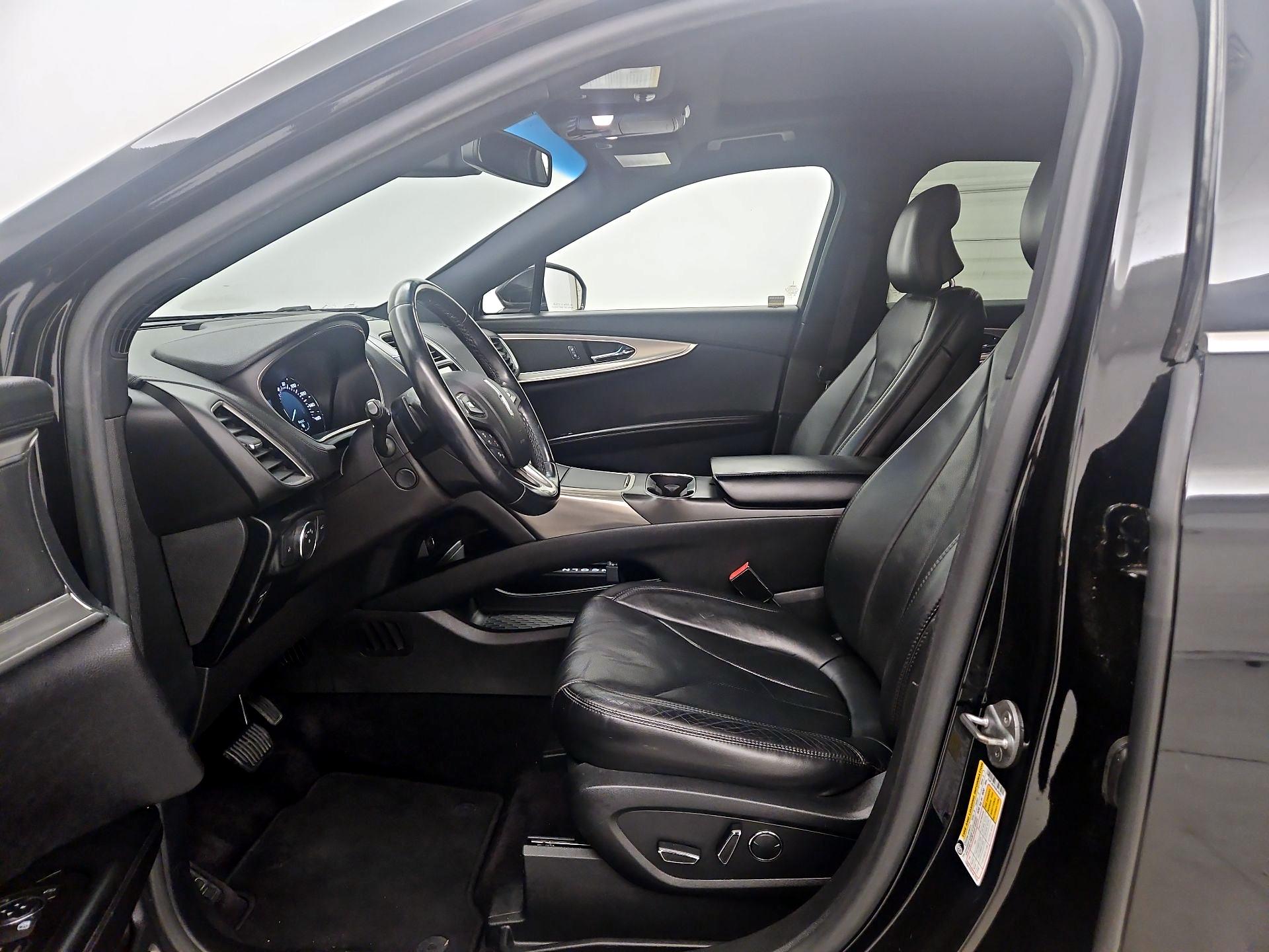 Thumbnail: 2016 Lincoln MKX - 11