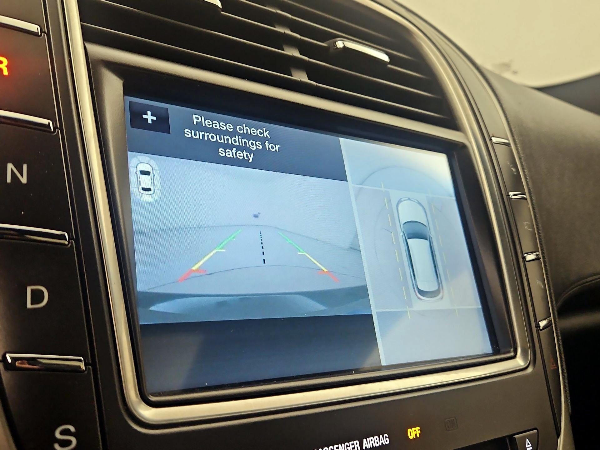 Thumbnail: 2016 Lincoln MKX - 15