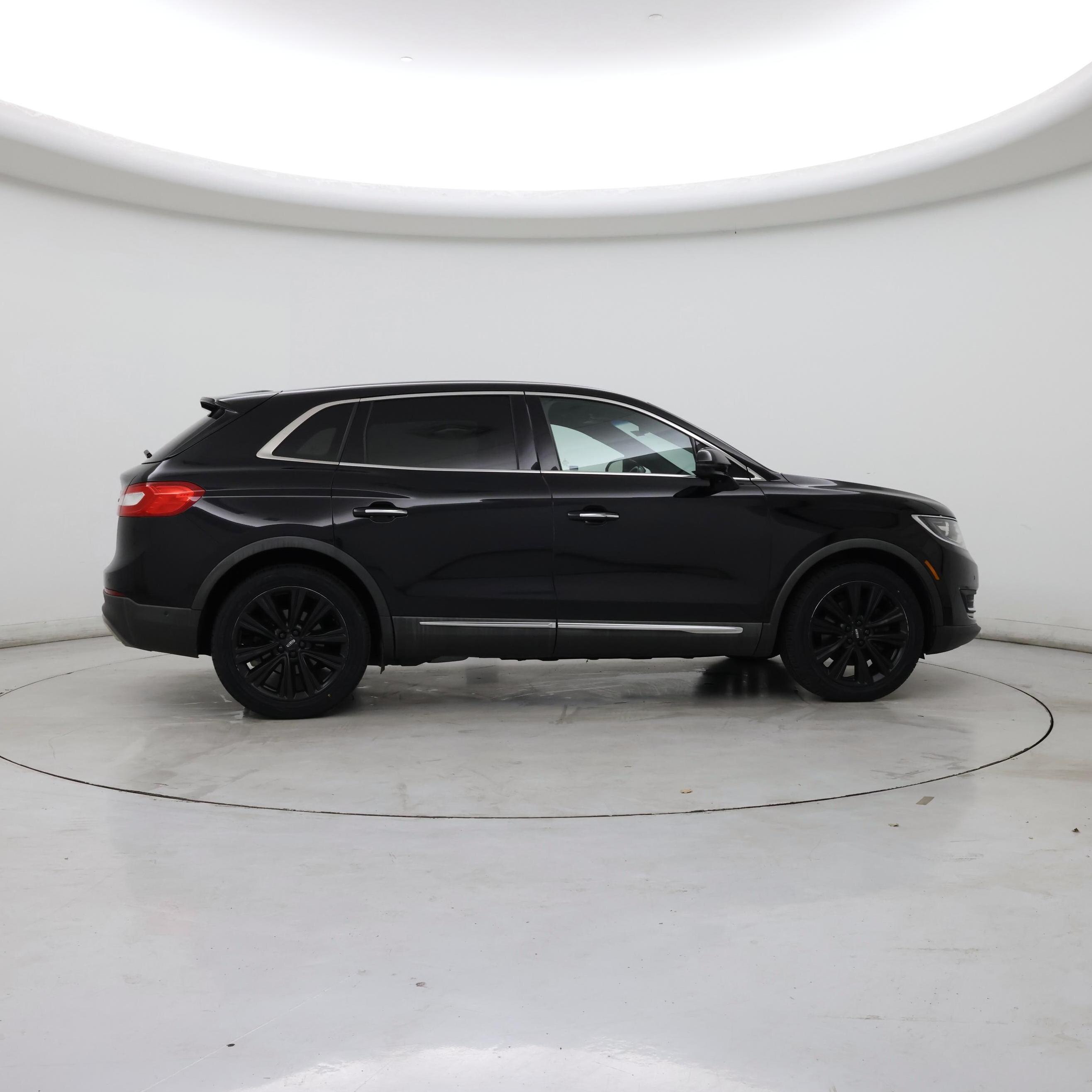 Thumbnail: 2016 Lincoln MKX - 7