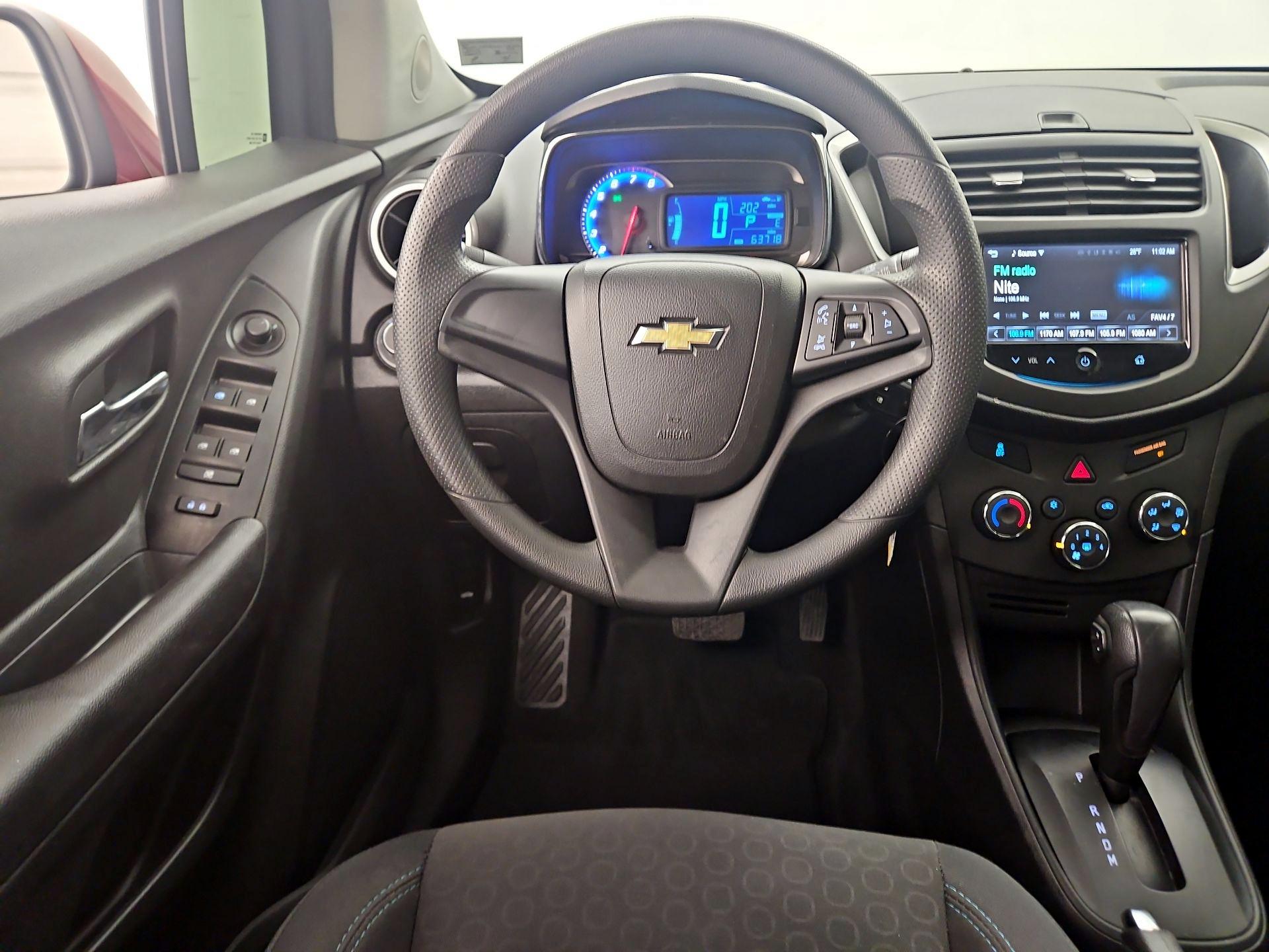 Thumbnail: 2016 Chevrolet Trax - 10
