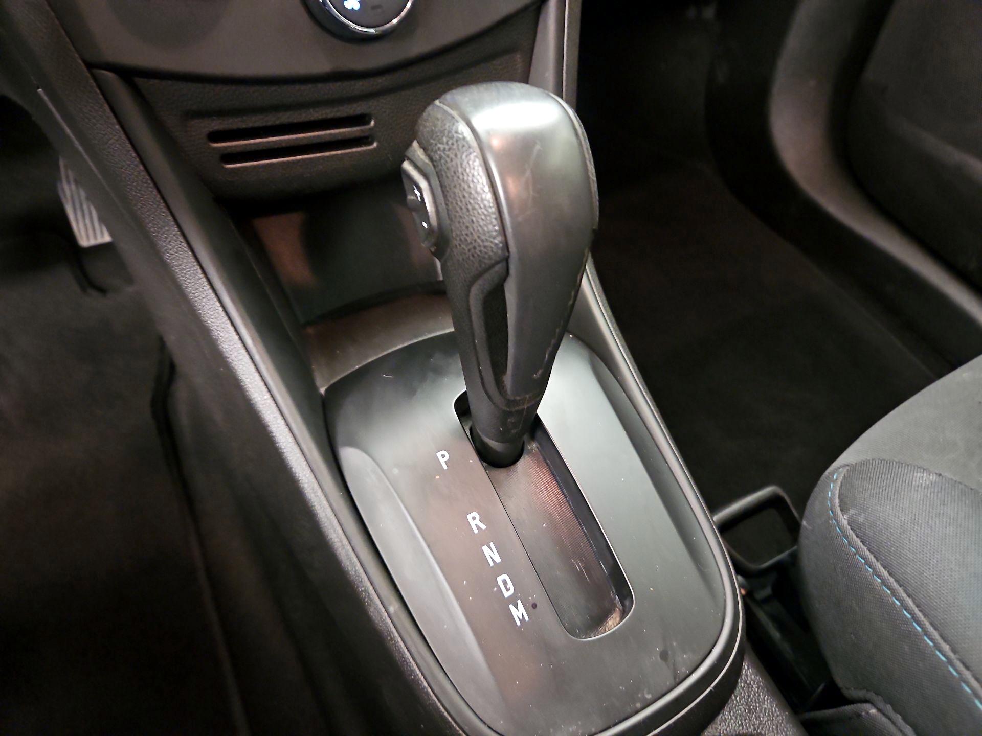 Thumbnail: 2016 Chevrolet Trax - 17