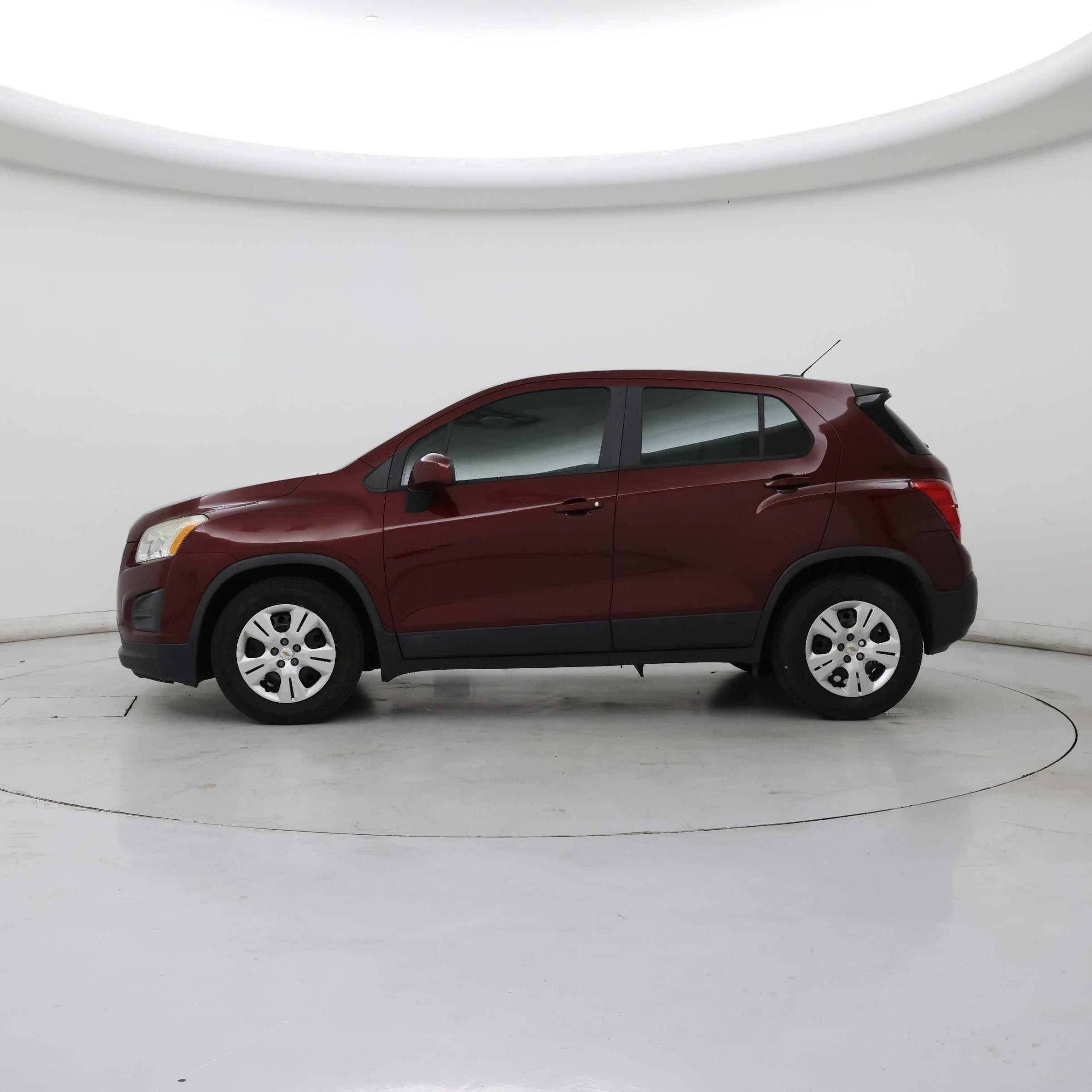 Thumbnail: 2016 Chevrolet Trax - 3