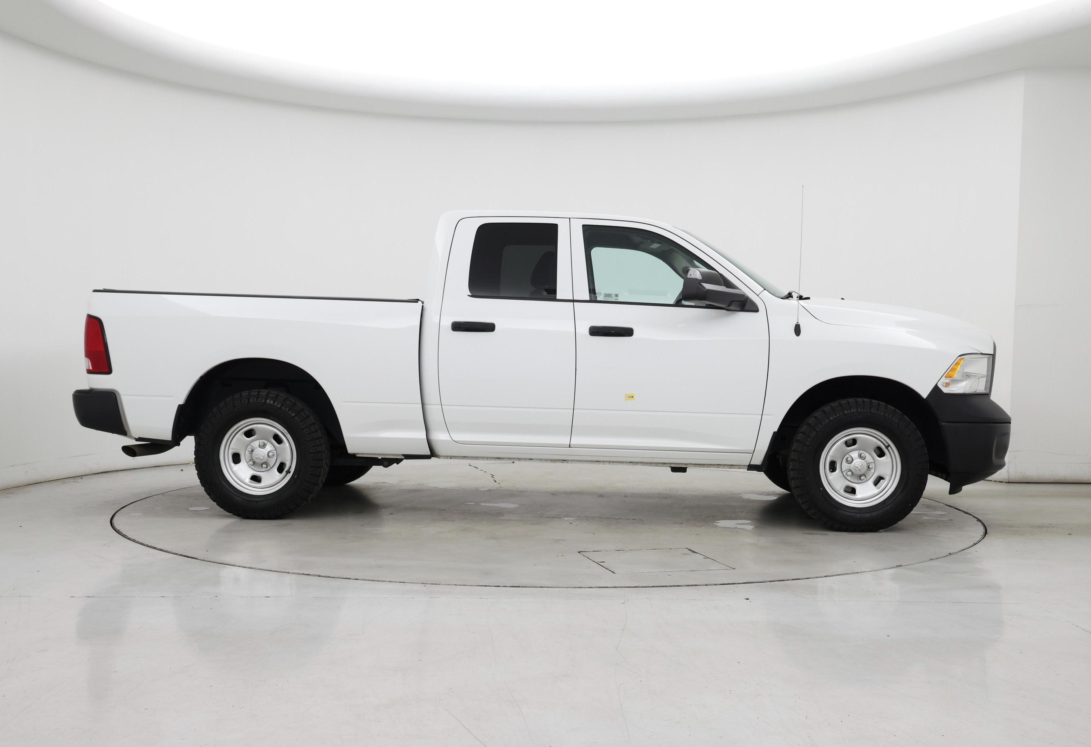 Thumbnail: 2023 RAM 1500 Classic - 7