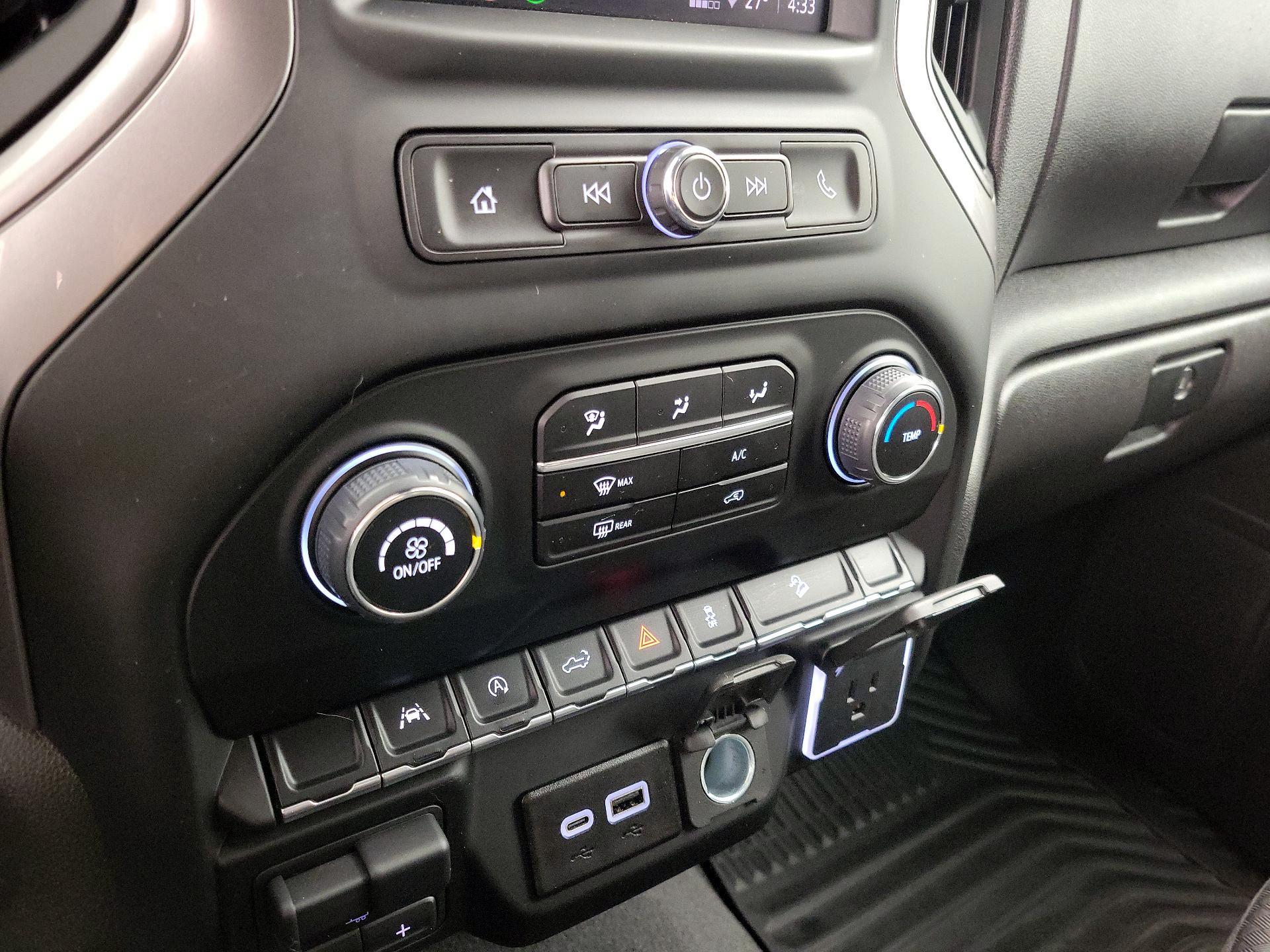 Thumbnail: 2024 Chevrolet Silverado 1500 - 16