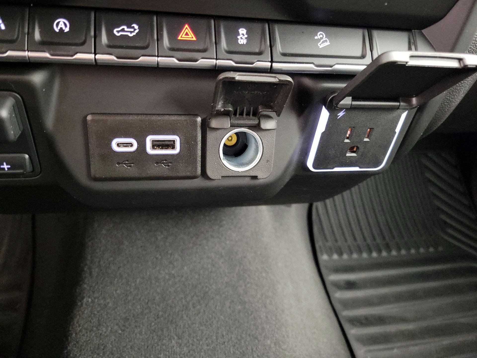 Thumbnail: 2024 Chevrolet Silverado 1500 - 18