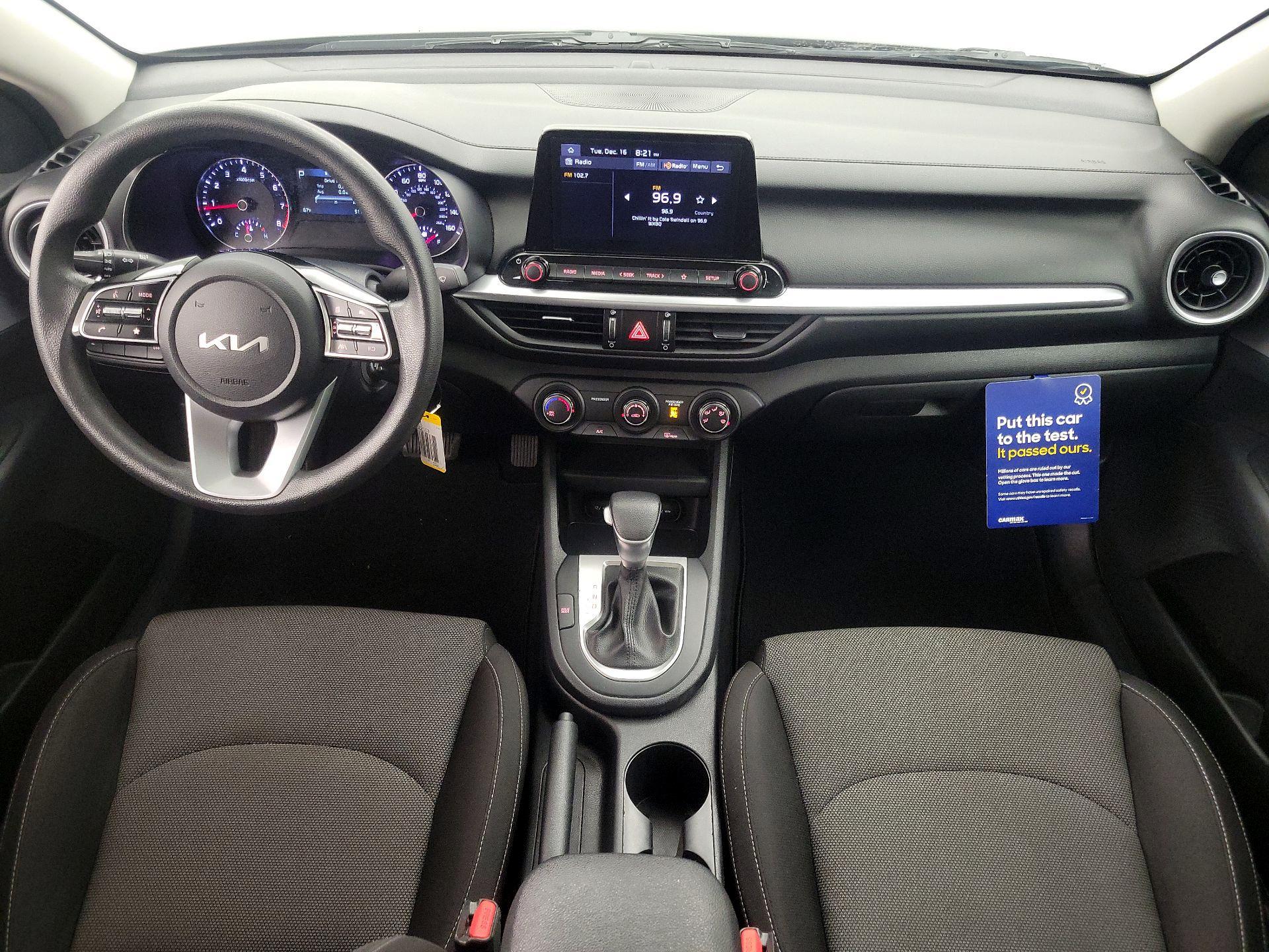 Thumbnail: 2023 Kia Forte - 9