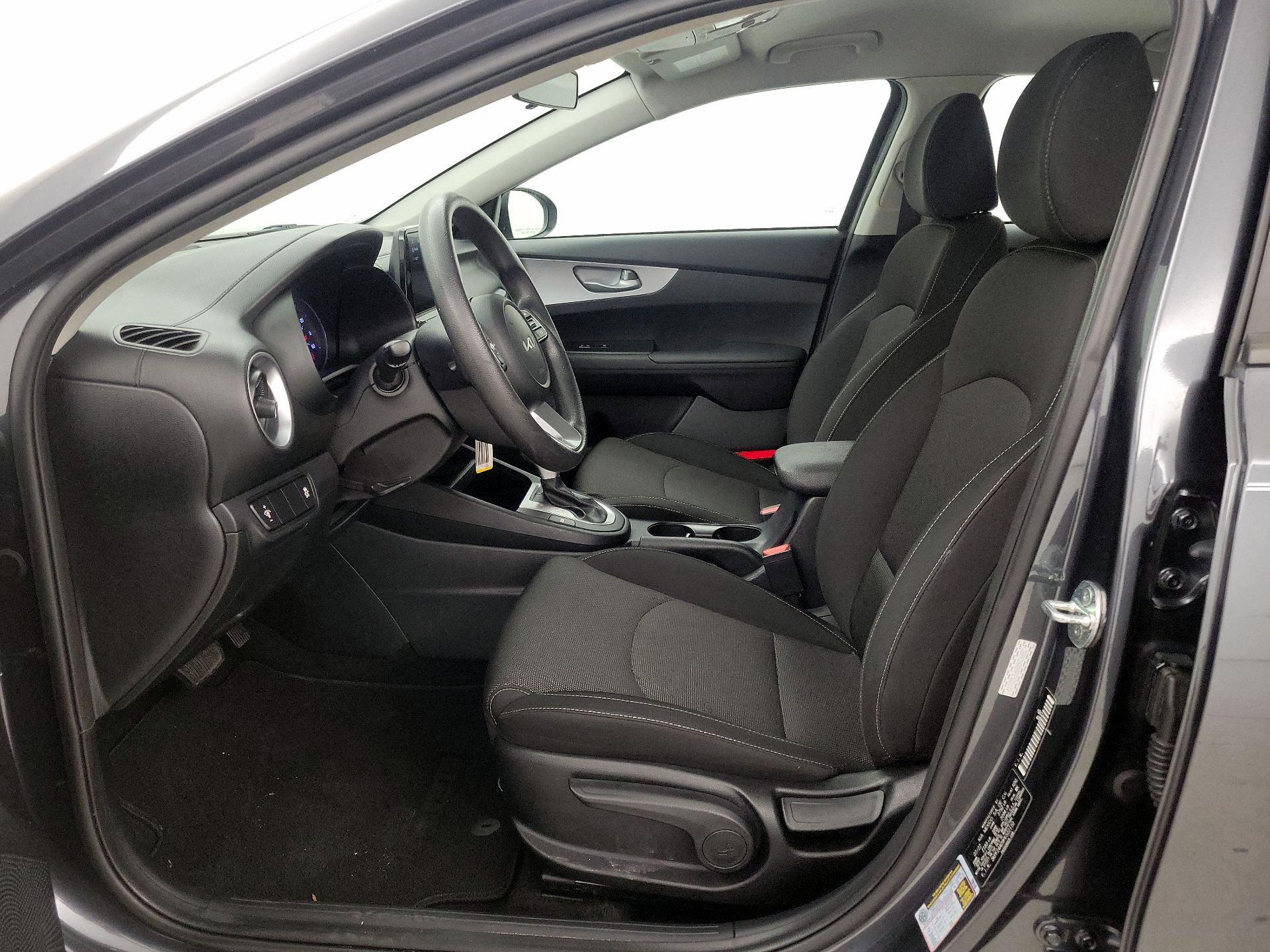 Thumbnail: 2023 Kia Forte - 11