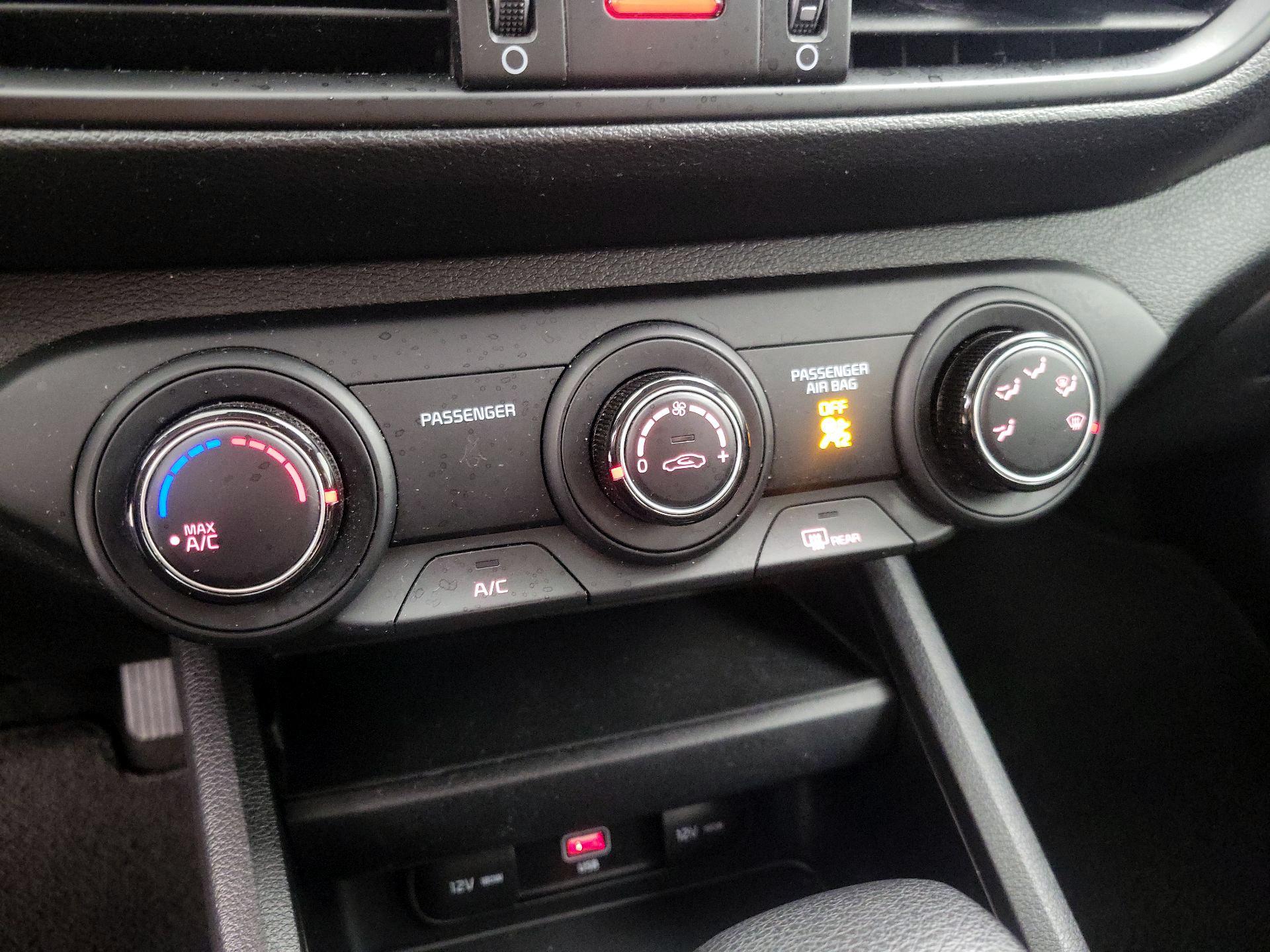 Thumbnail: 2023 Kia Forte - 16