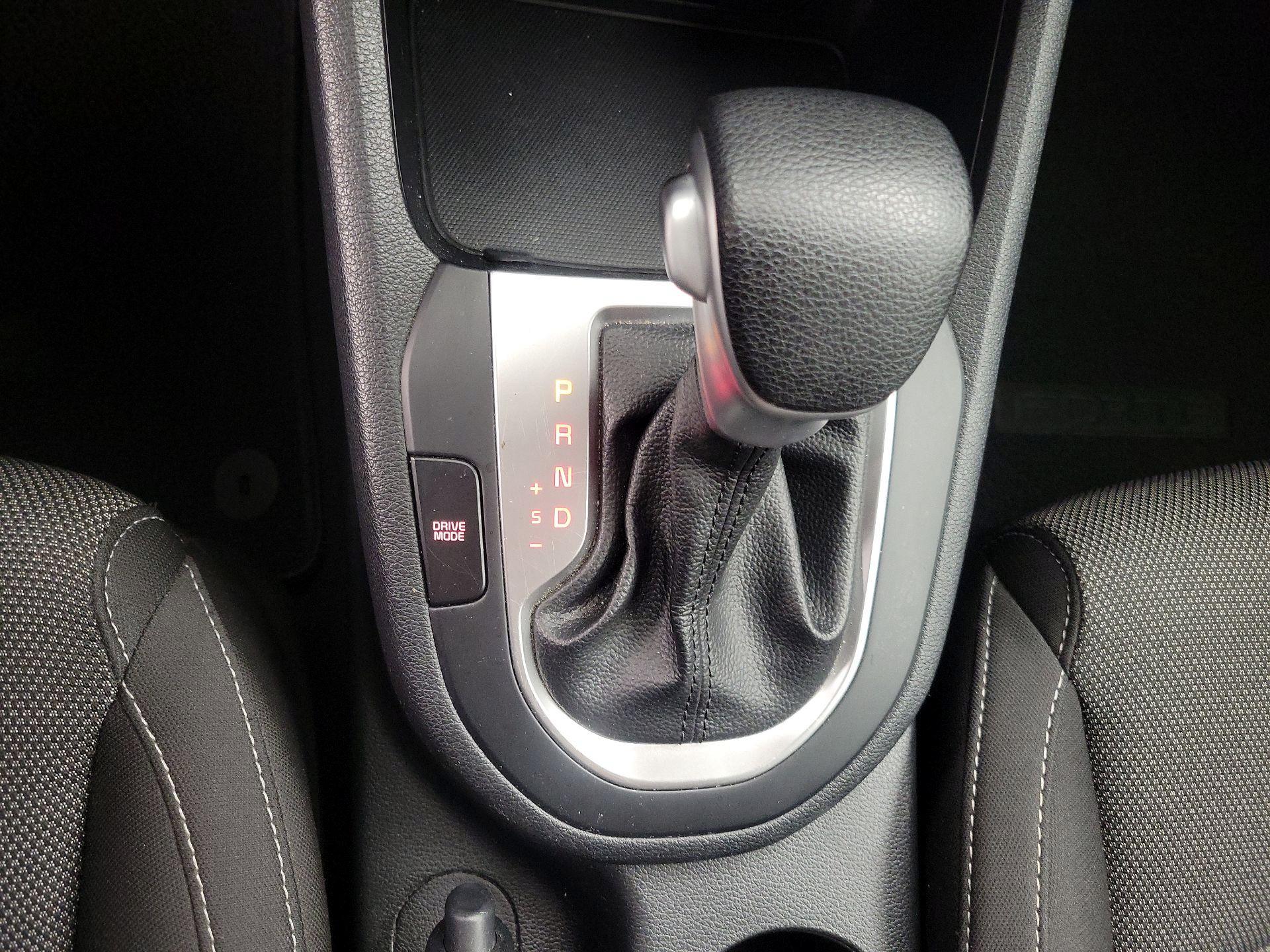 Thumbnail: 2023 Kia Forte - 17