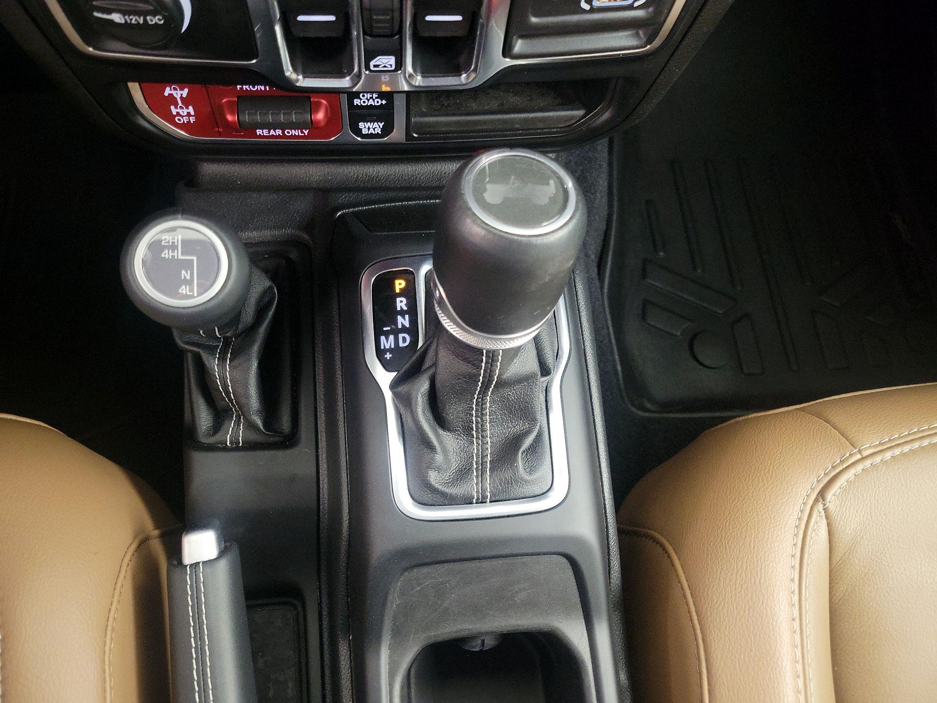 Thumbnail: 2023 Jeep Wrangler - 18