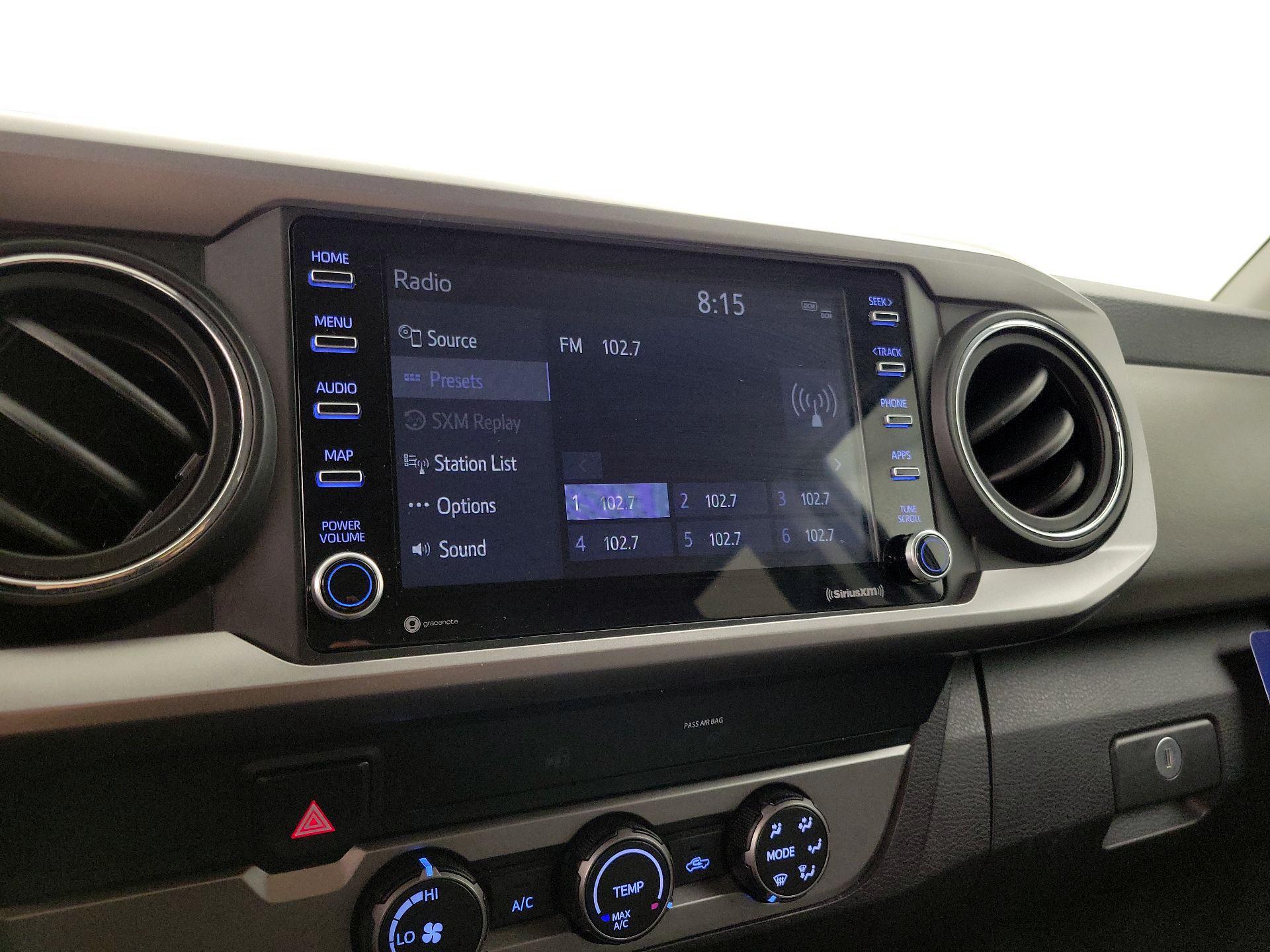 Thumbnail: 2020 Toyota Tacoma - 15