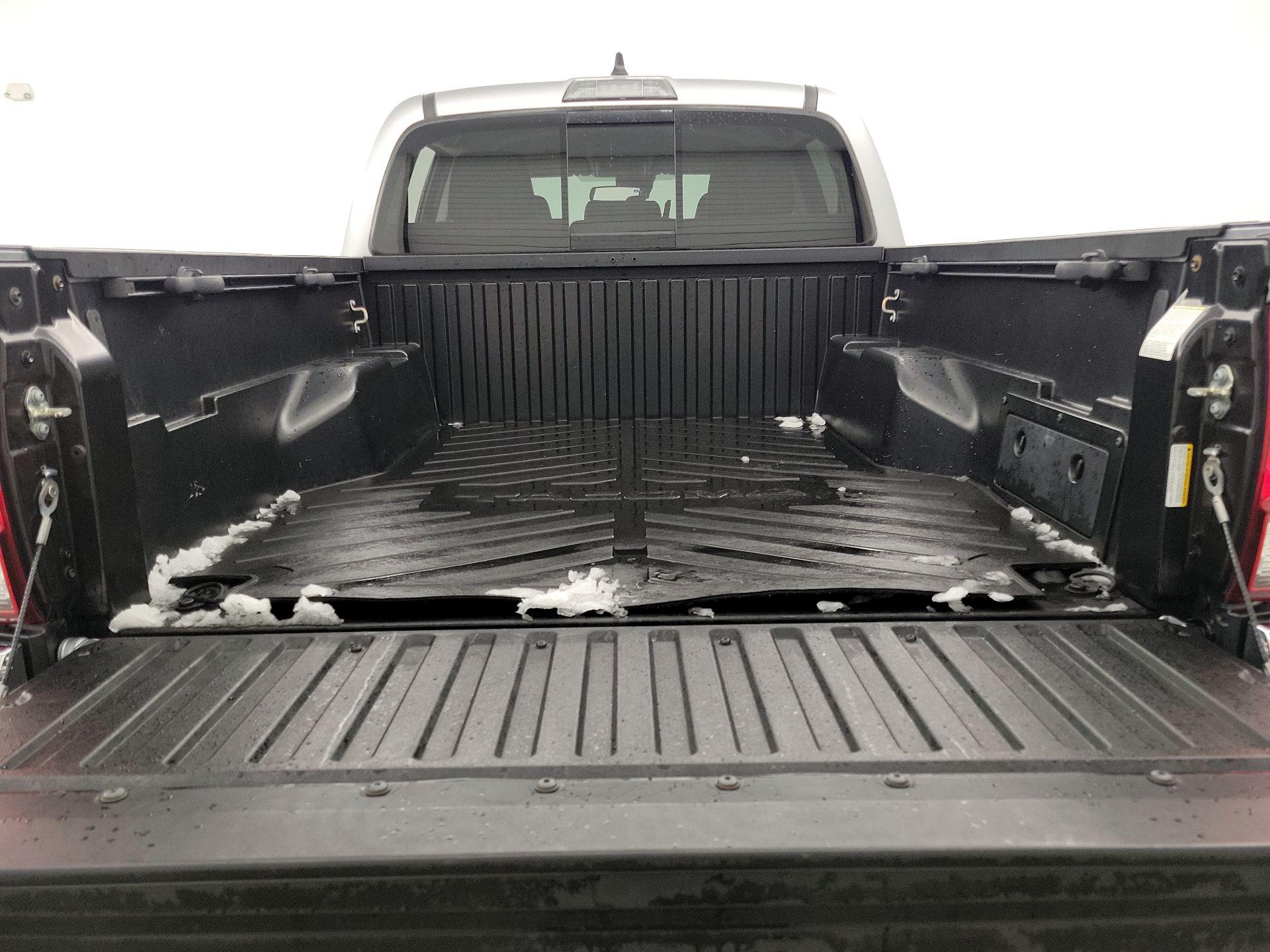 Thumbnail: 2020 Toyota Tacoma - 20