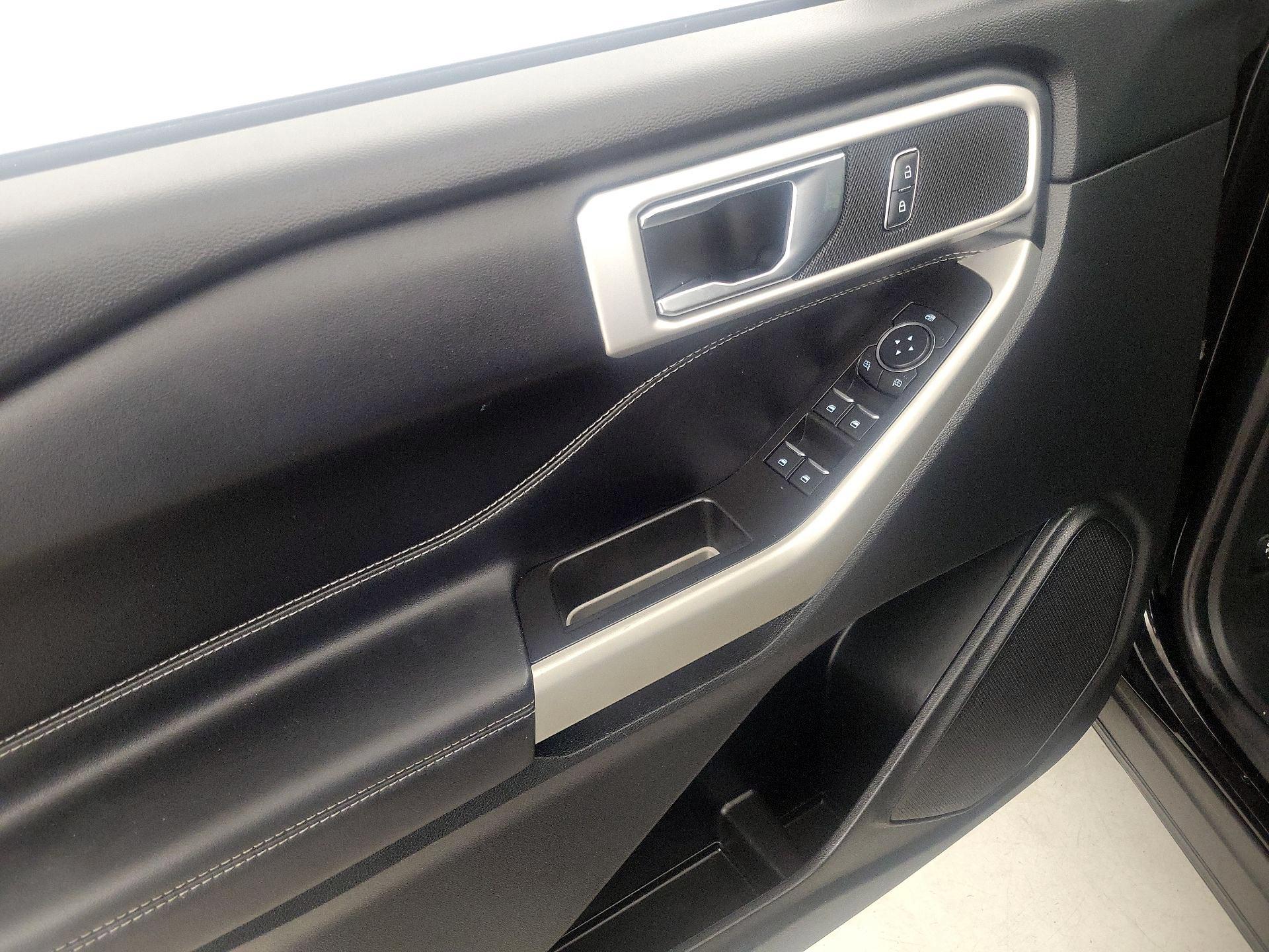 Thumbnail: 2022 Ford Explorer - 12