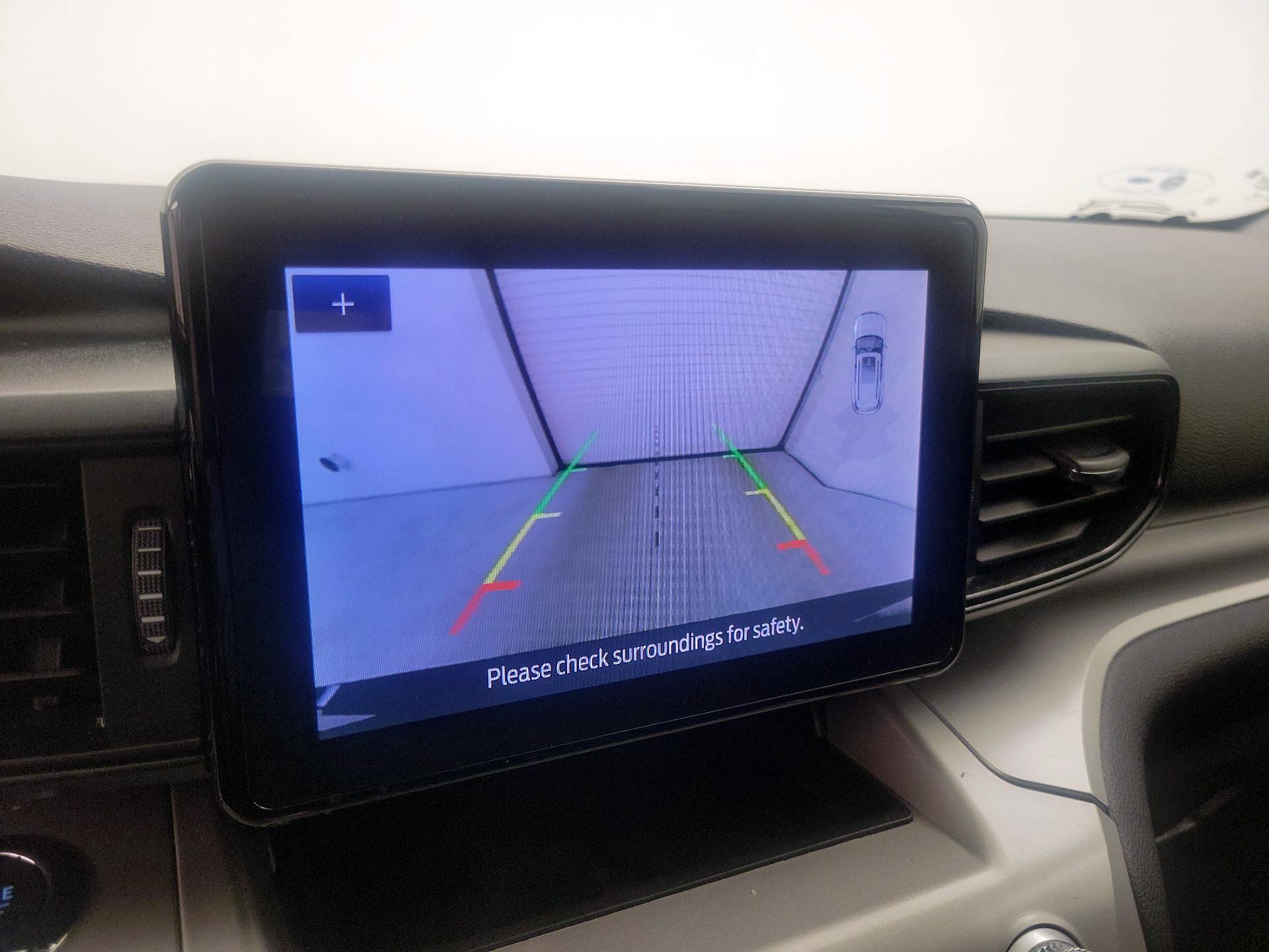 Thumbnail: 2022 Ford Explorer - 14