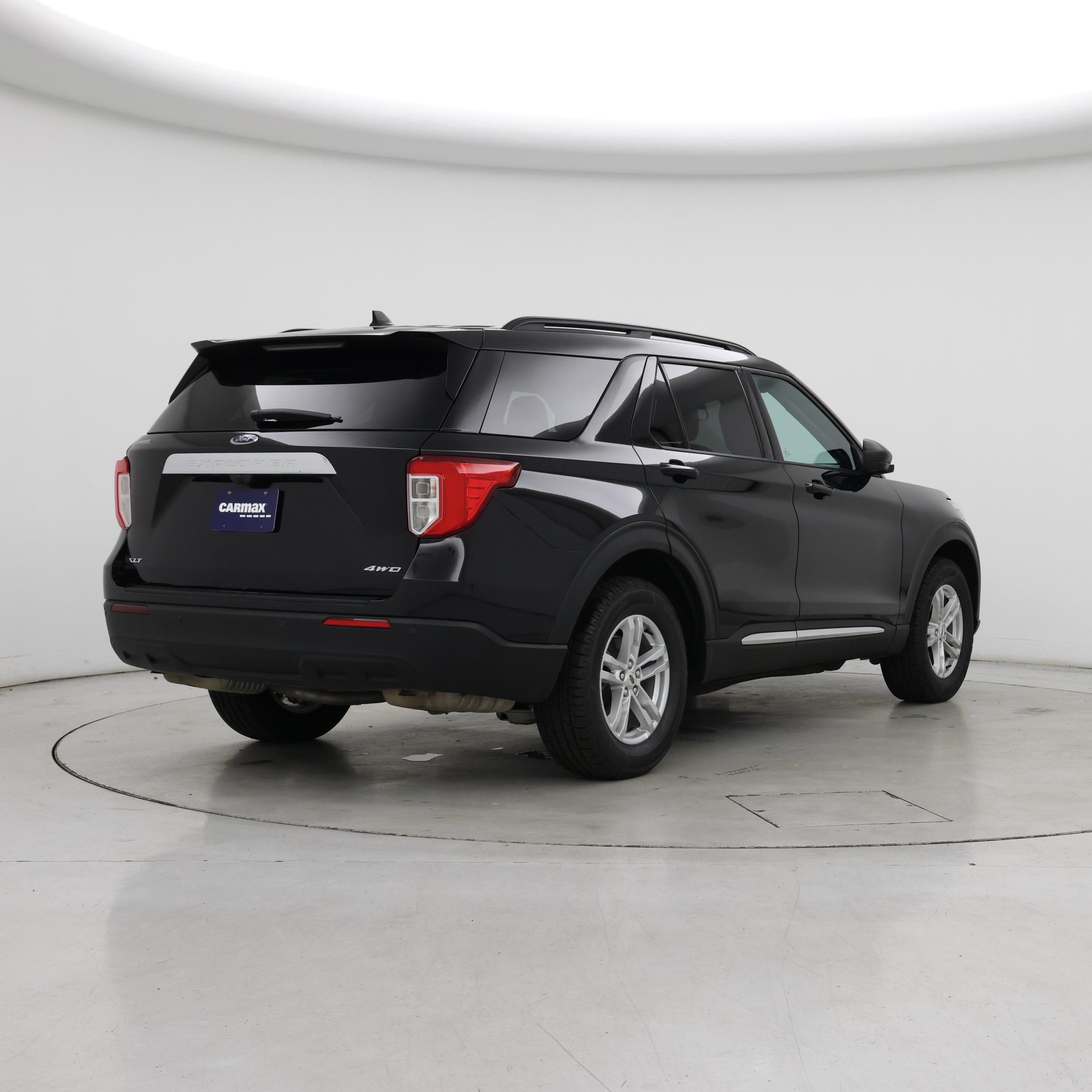 Thumbnail: 2022 Ford Explorer - 8