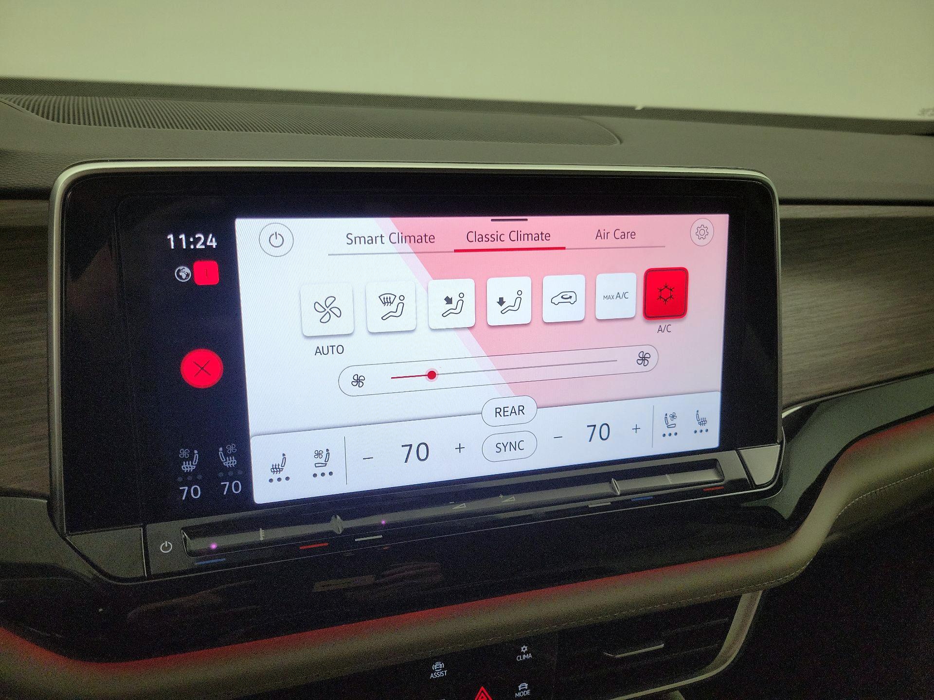 Thumbnail: 2024 Volkswagen Atlas - 17