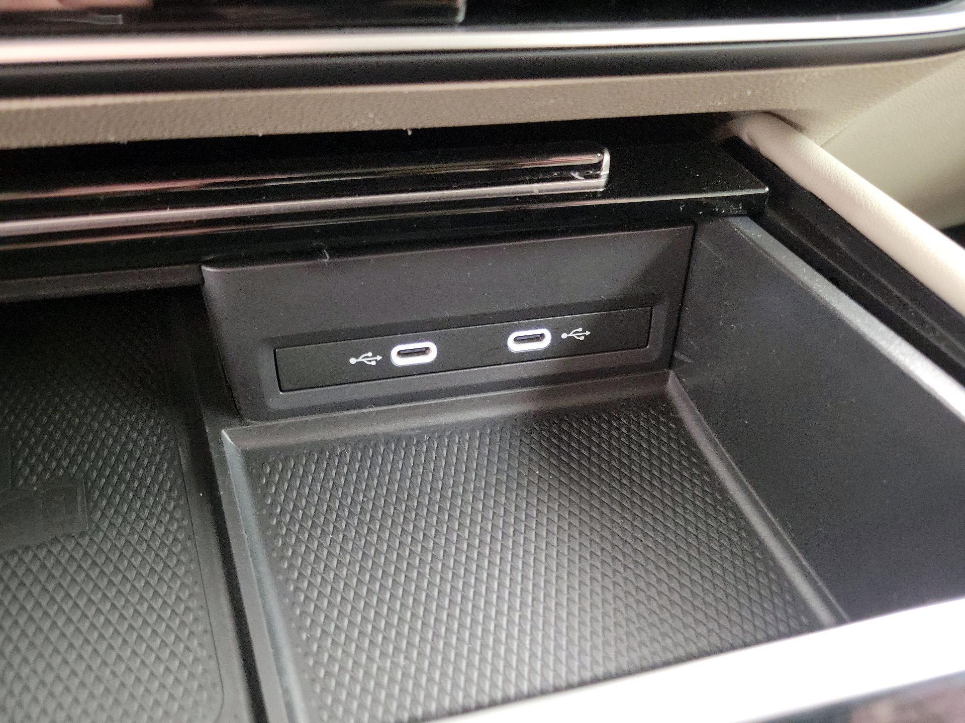 Thumbnail: 2024 Volkswagen Atlas - 19