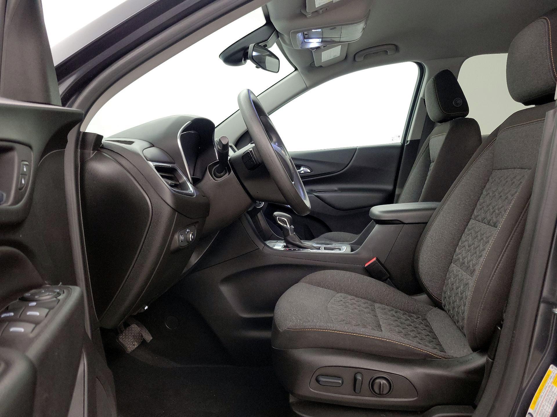 Thumbnail: 2022 Chevrolet Equinox - 11