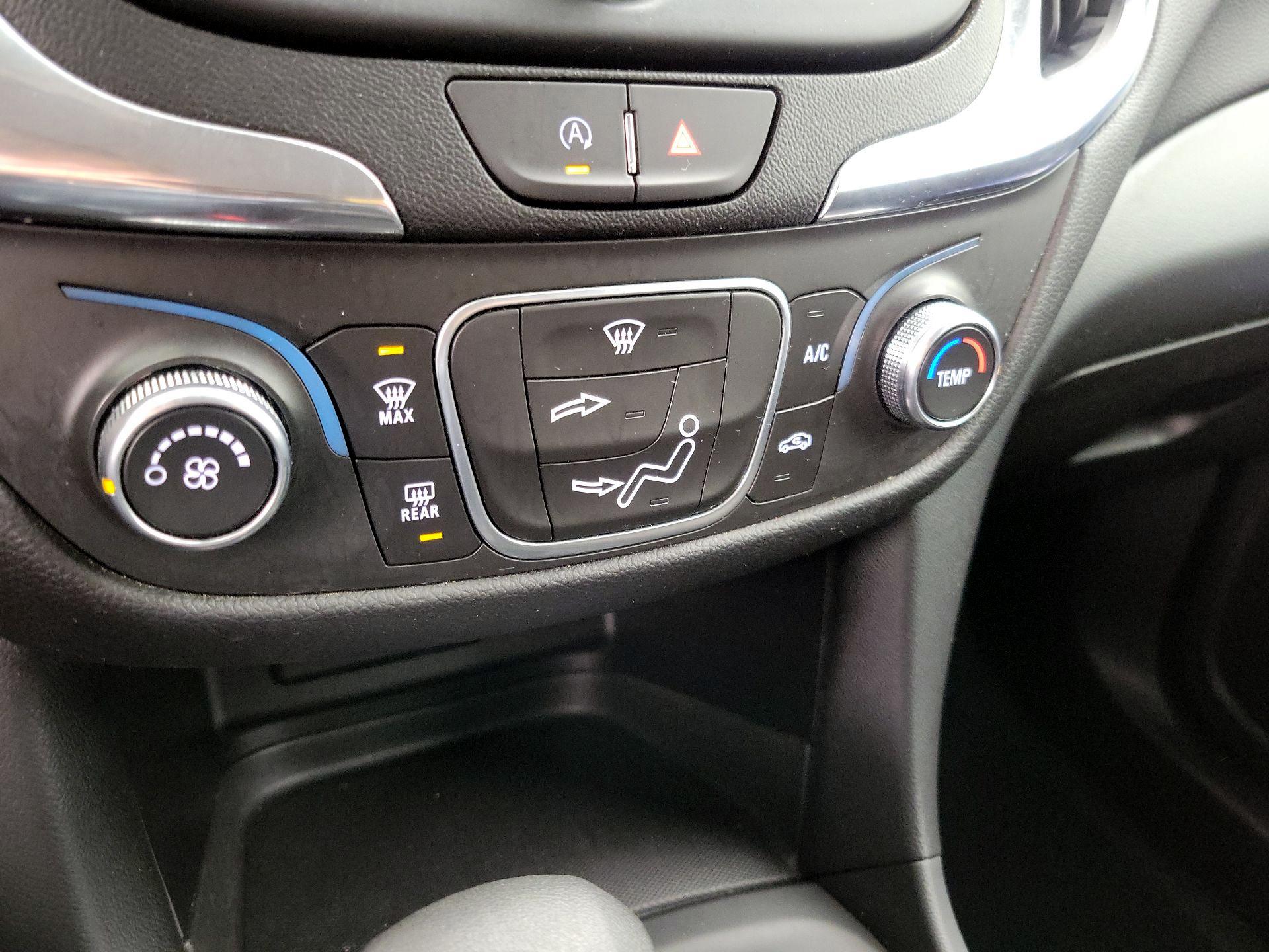 Thumbnail: 2022 Chevrolet Equinox - 16