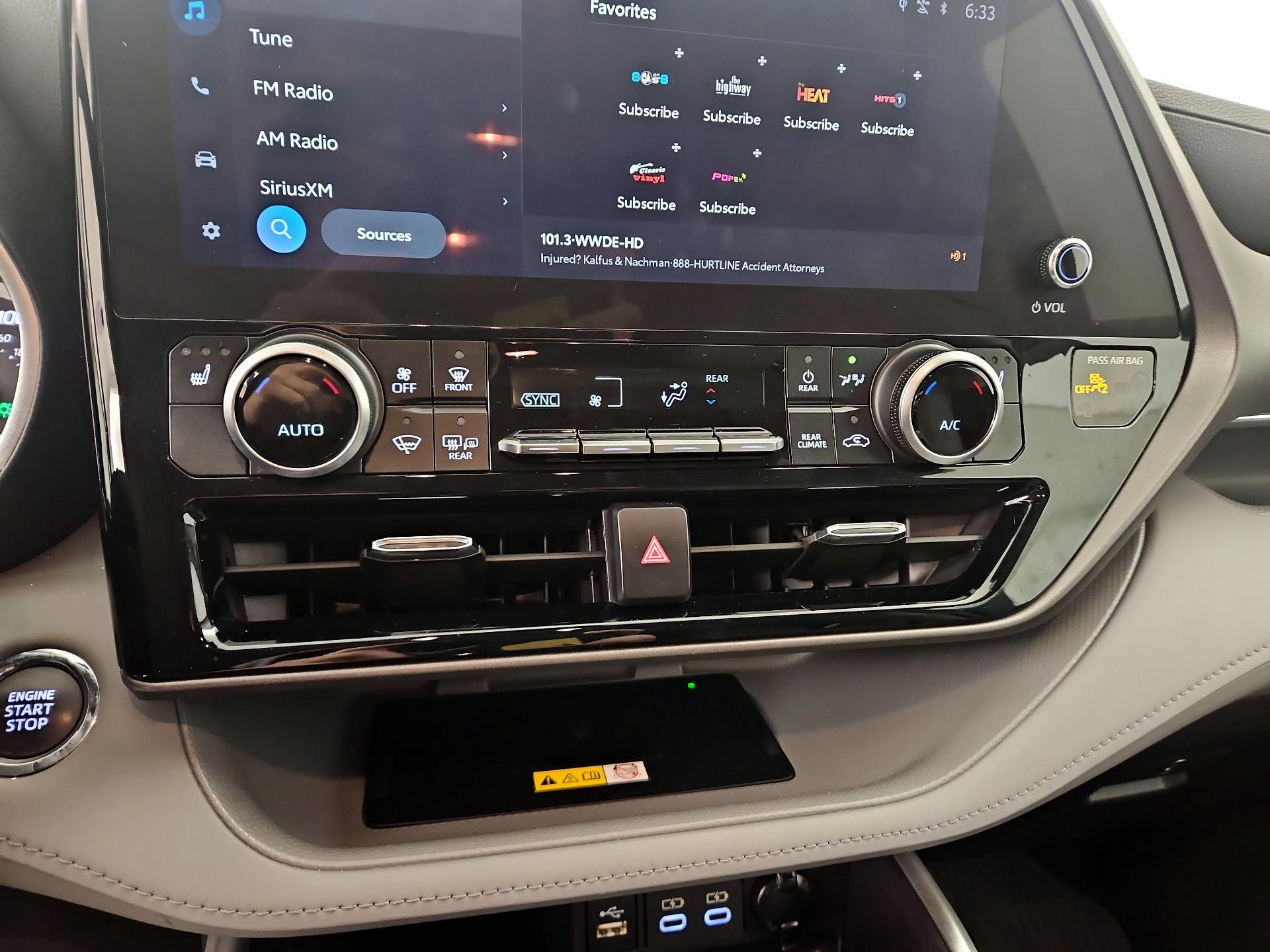 Thumbnail: 2023 Toyota Highlander - 16