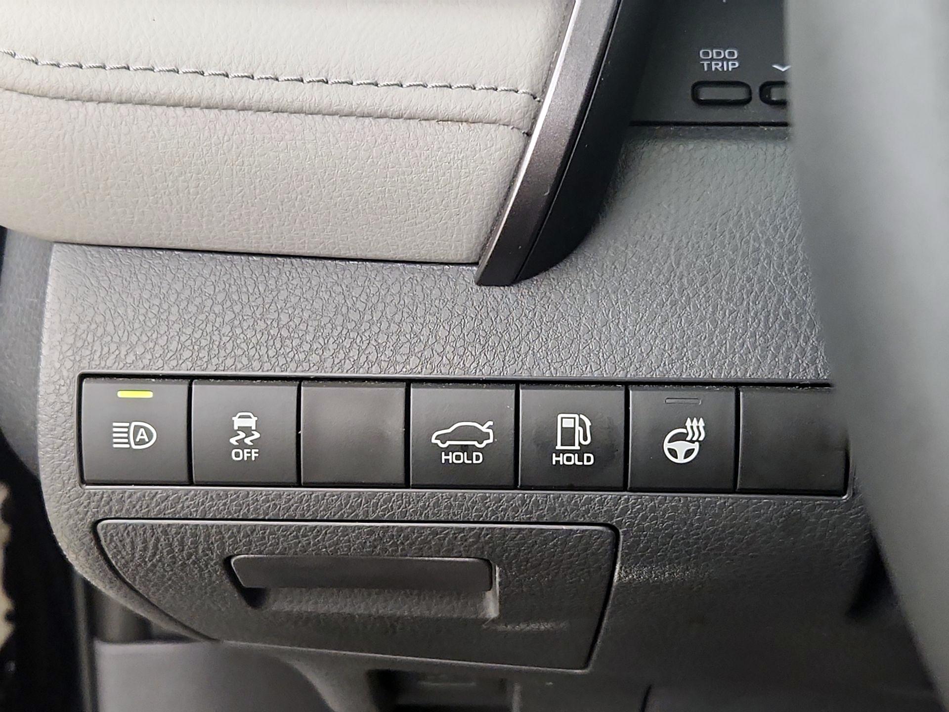 Thumbnail: 2023 Toyota Camry - 13