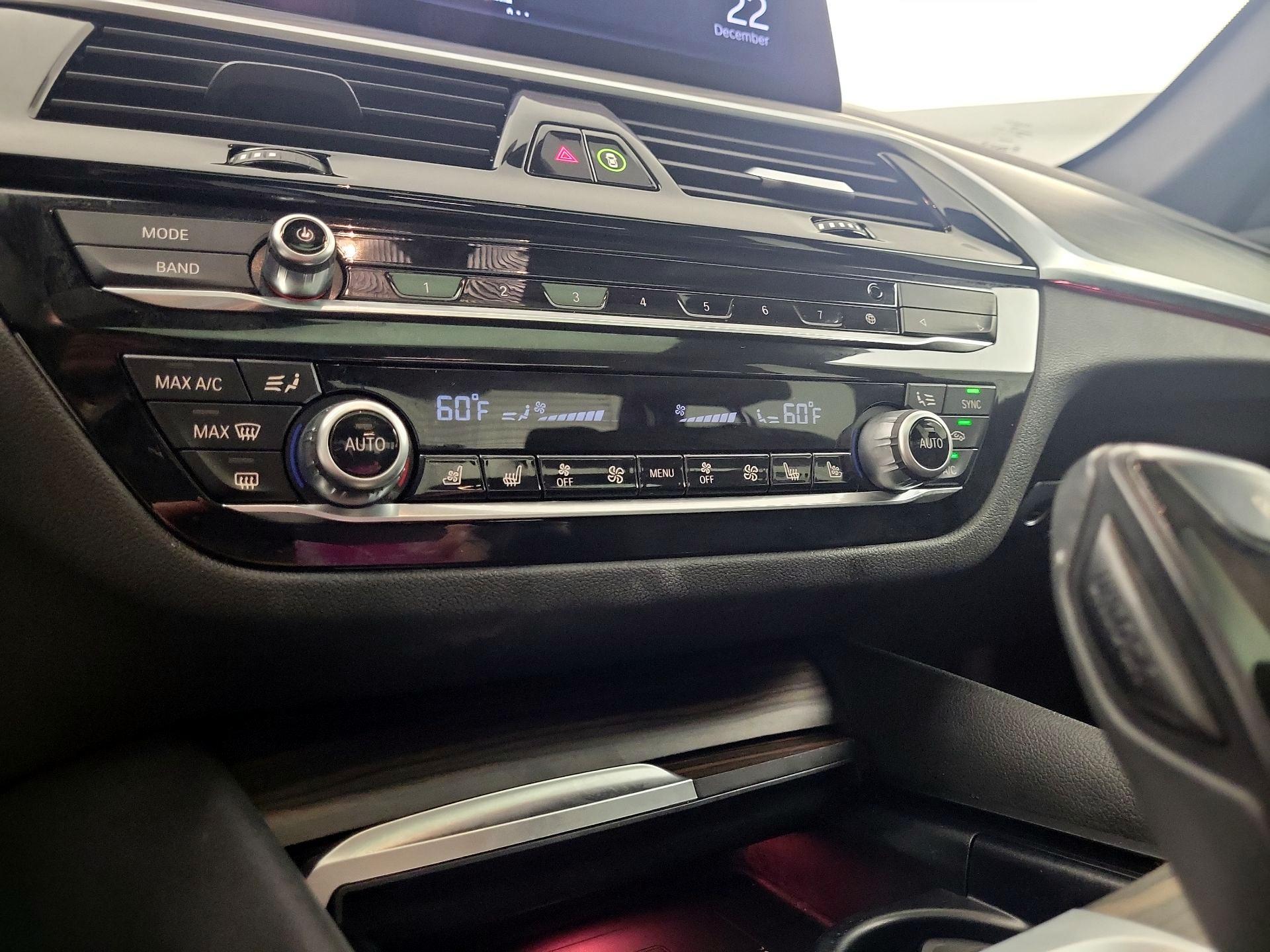 Thumbnail: 2023 BMW 5 Series - 15