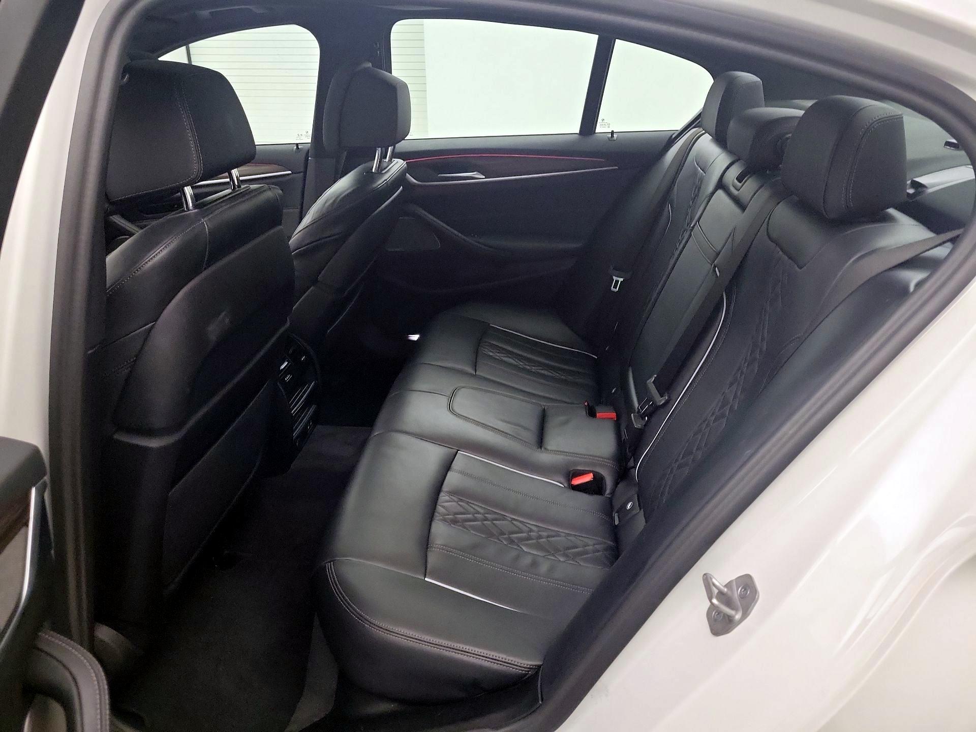 Thumbnail: 2023 BMW 5 Series - 19