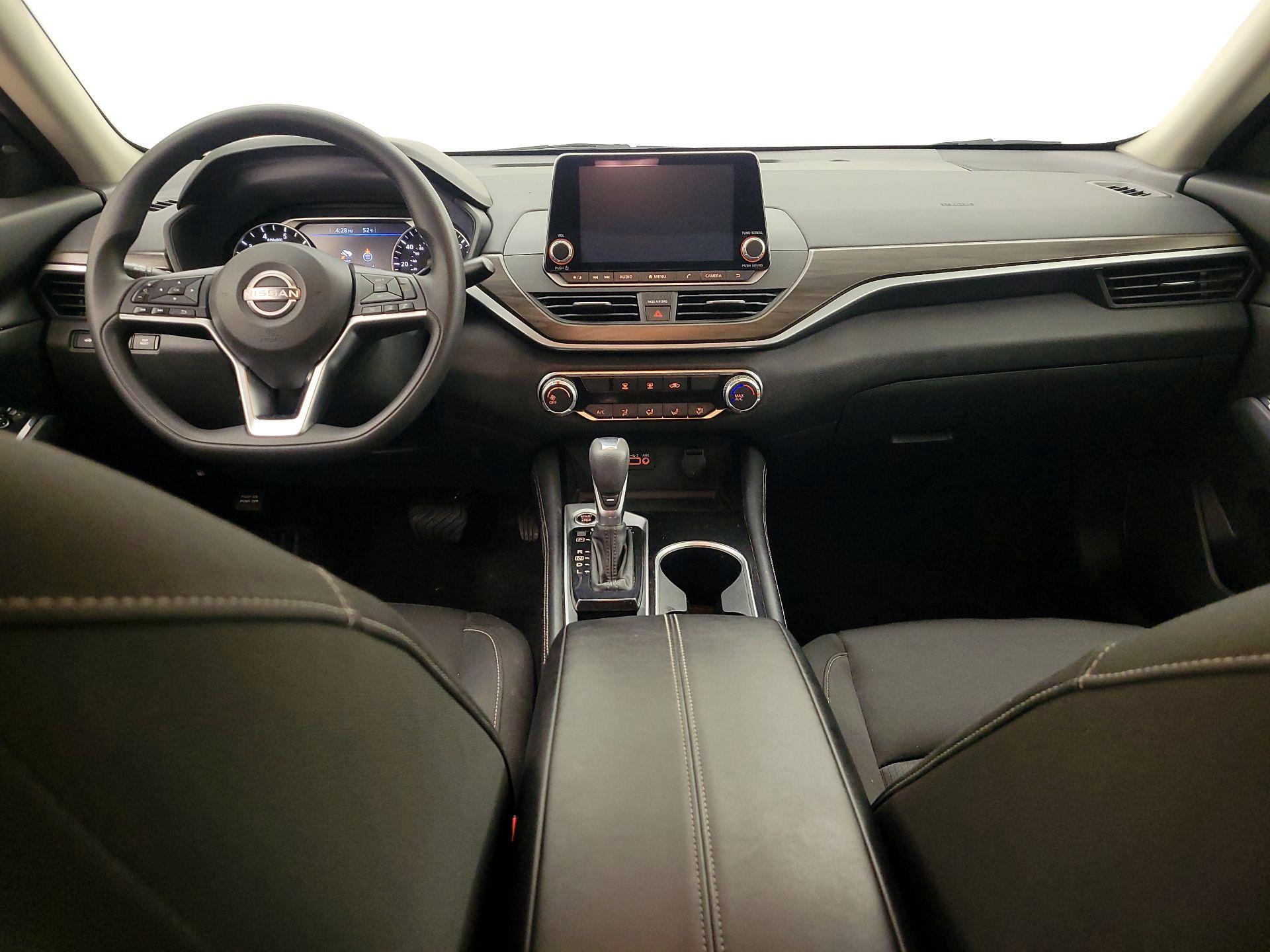 Thumbnail: 2023 Nissan Altima - 9