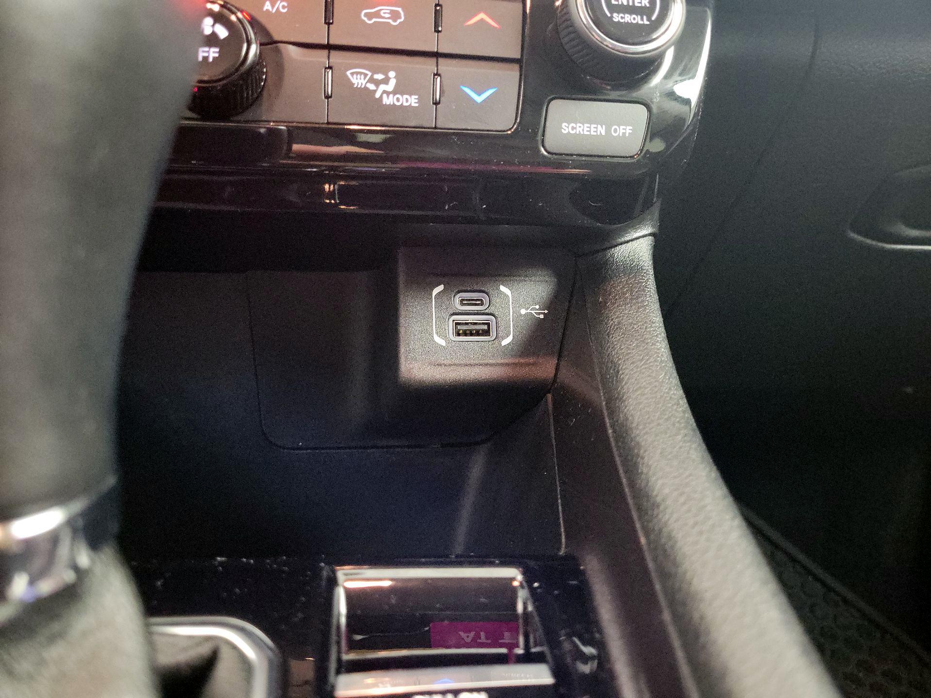 Thumbnail: 2022 Jeep Compass - 16