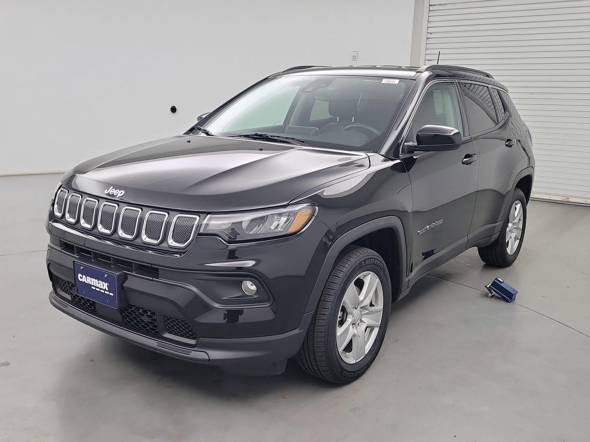 Thumbnail: 2022 Jeep Compass - 3