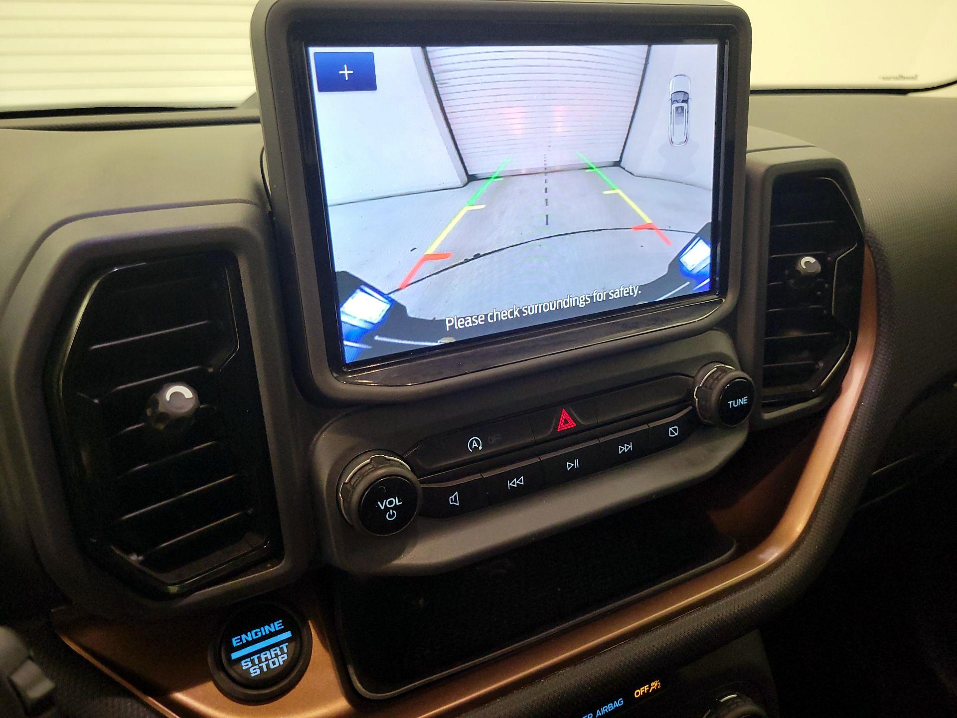 Thumbnail: 2022 Ford Bronco Sport - 14