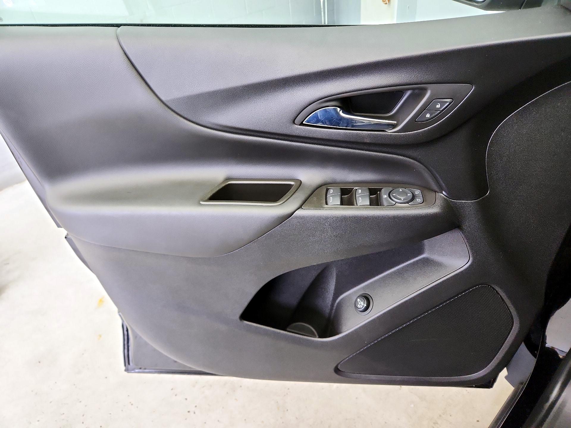 Thumbnail: 2023 Chevrolet Equinox - 12