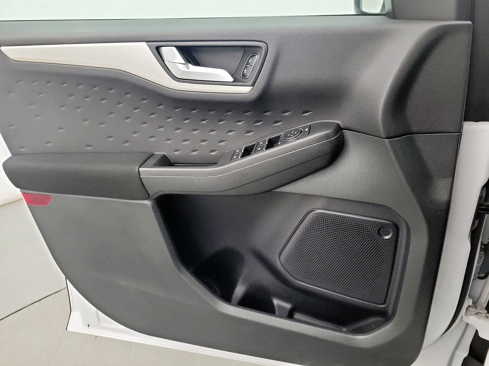 Thumbnail: 2020 Ford Escape - 10