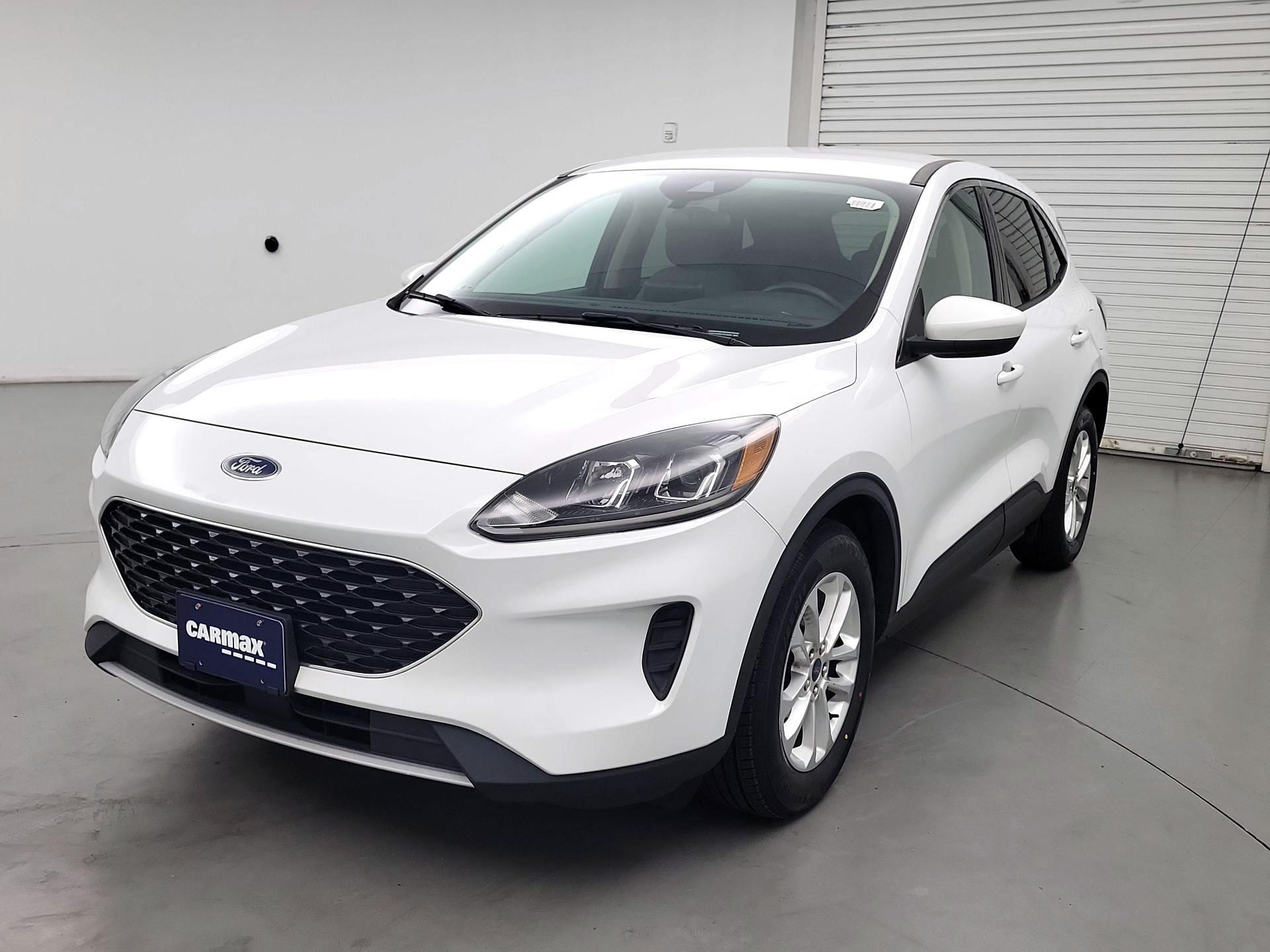 Thumbnail: 2020 Ford Escape - 3