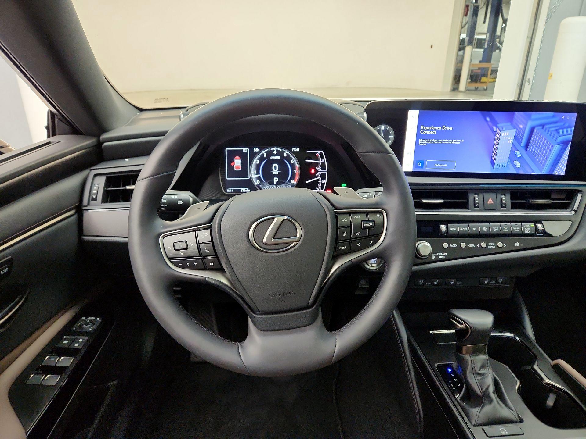 Thumbnail: 2023 Lexus ES - 10