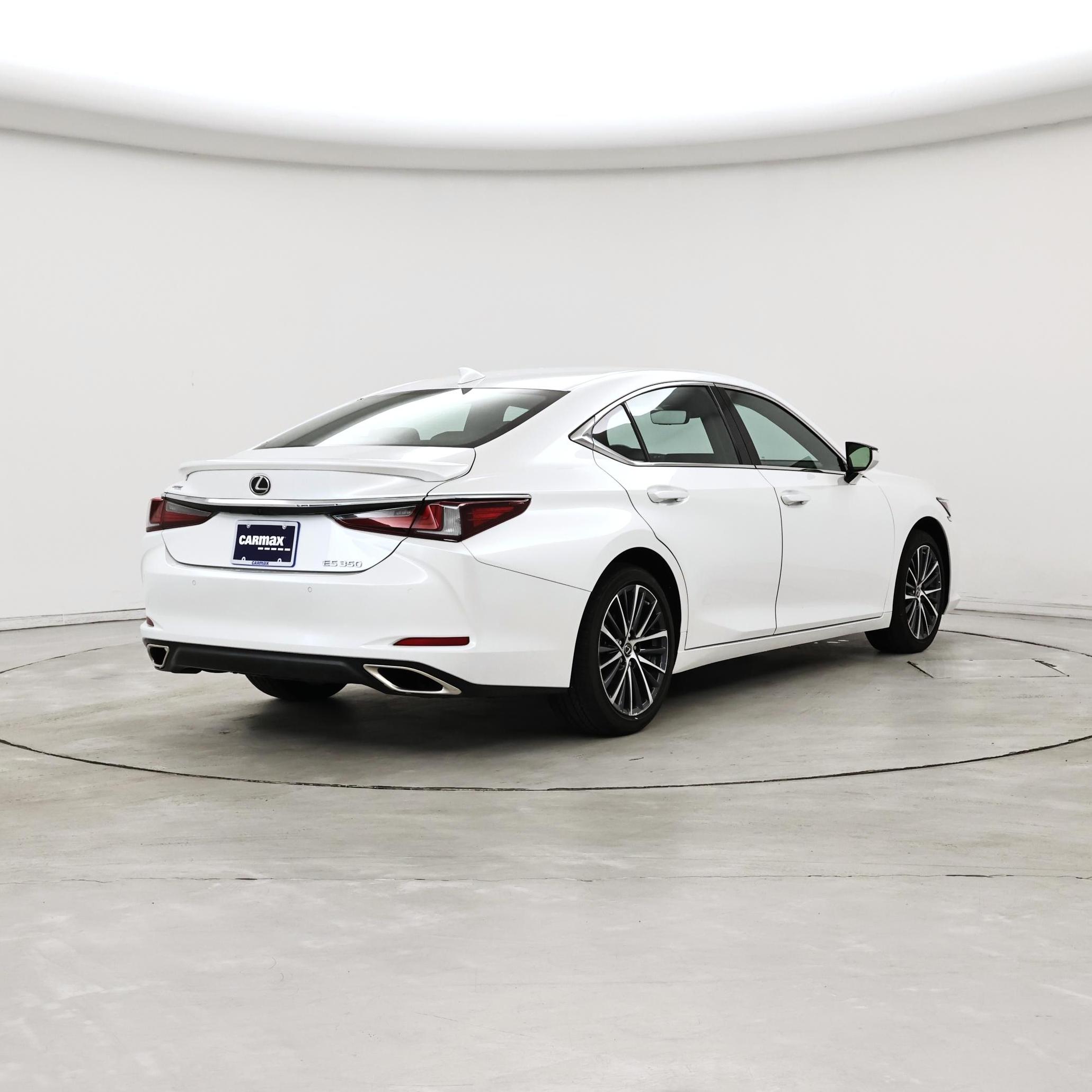 Thumbnail: 2023 Lexus ES - 8