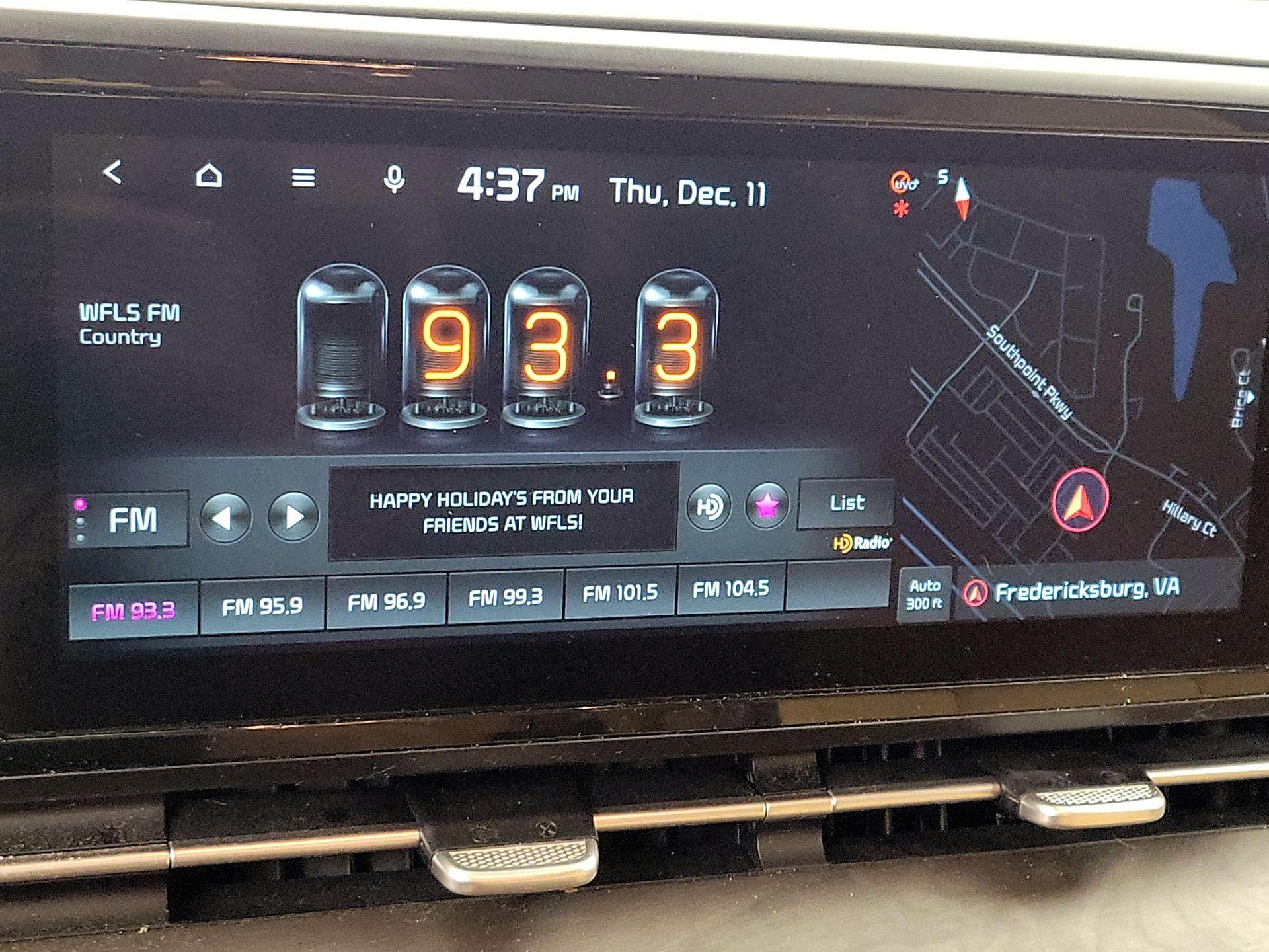 Thumbnail: 2022 Kia Carnival - 16