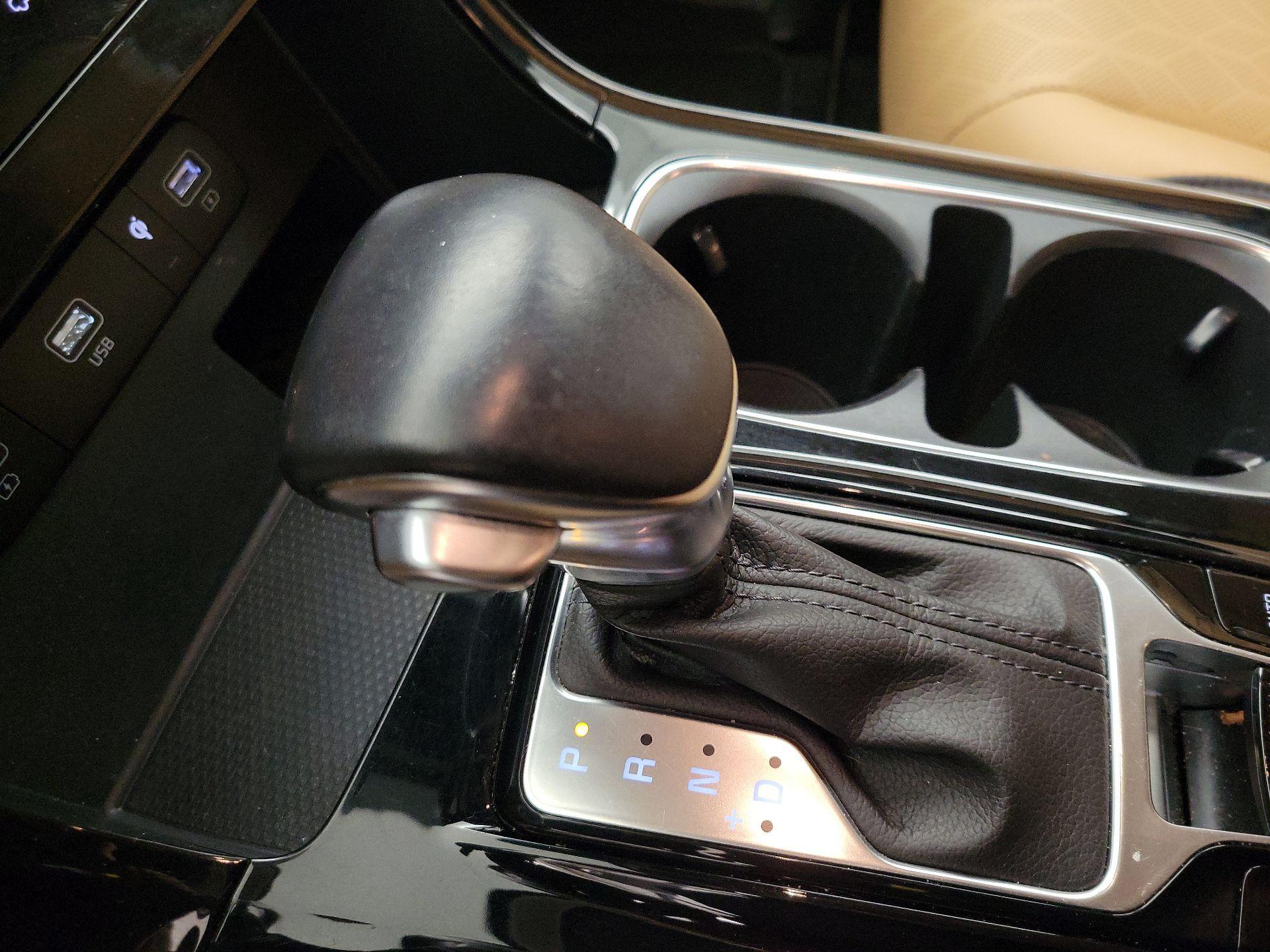 Thumbnail: 2022 Kia Carnival - 18