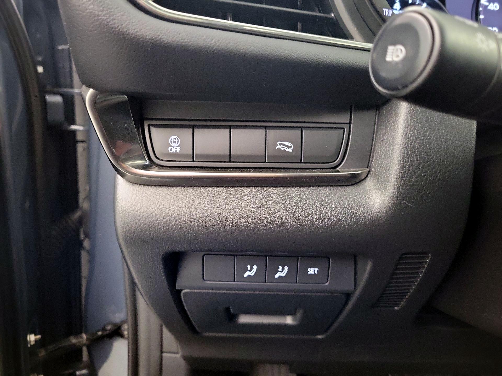 Thumbnail: 2023 Mazda CX-30 - 11