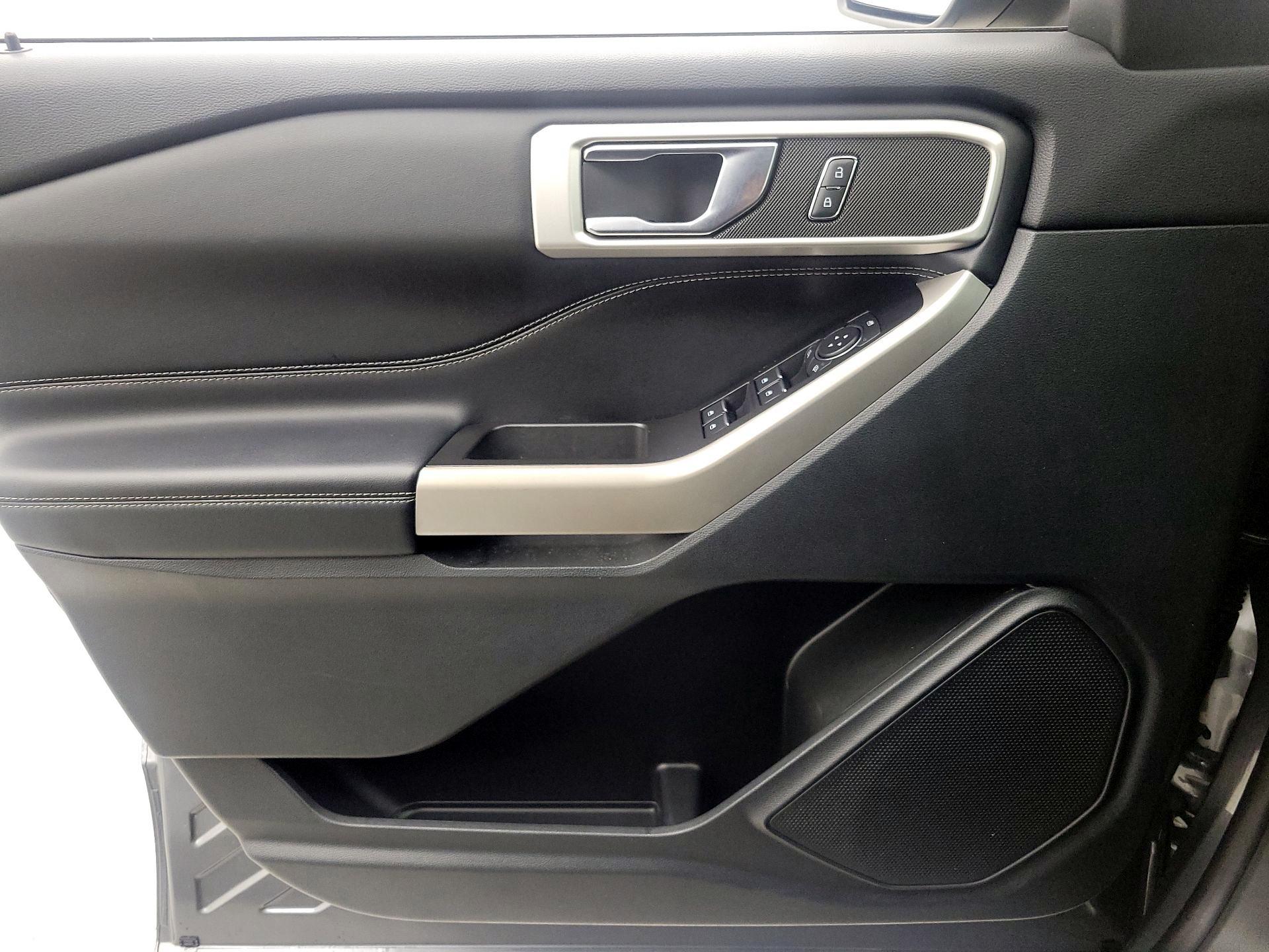 Thumbnail: 2022 Ford Explorer - 12