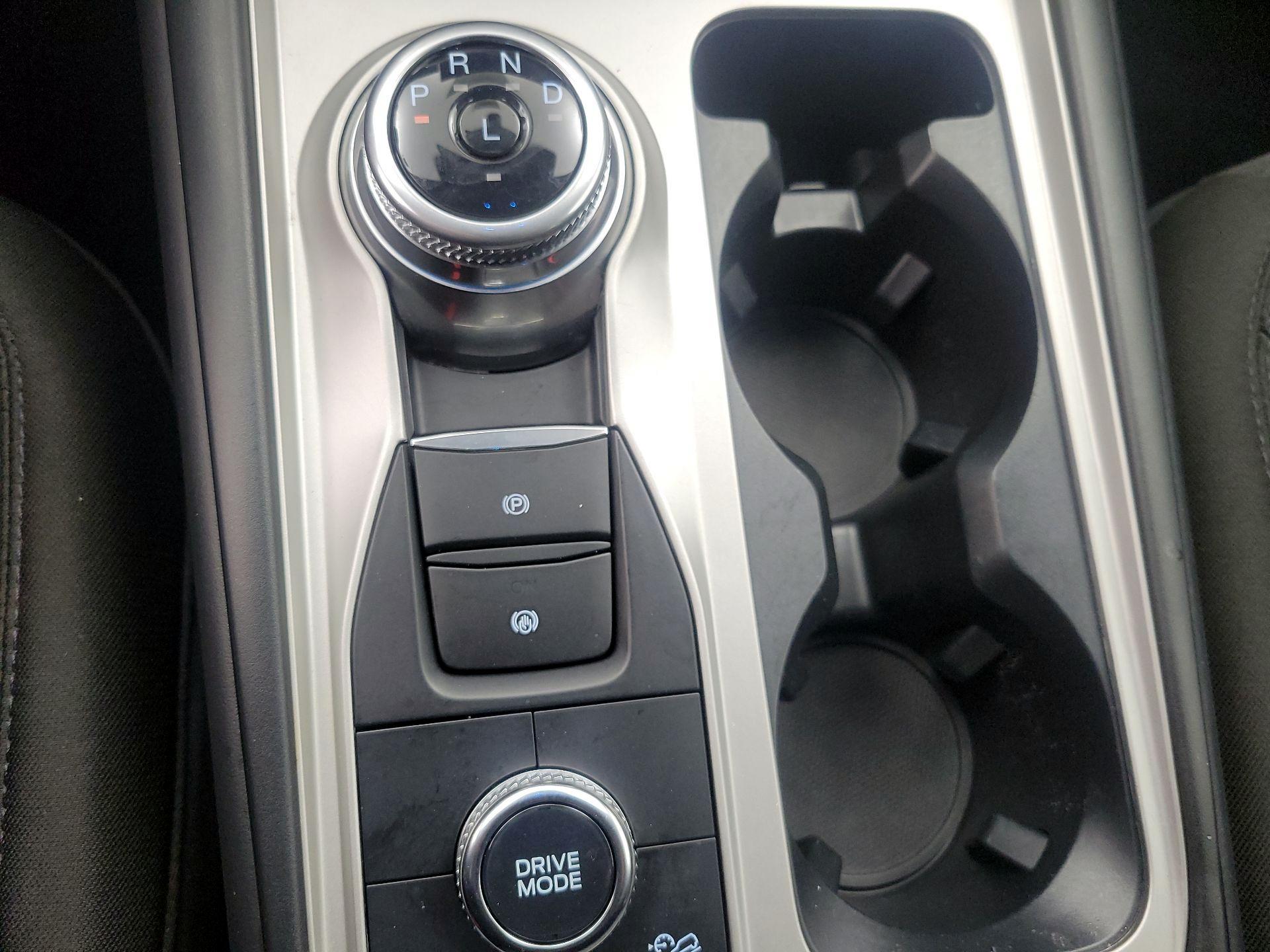 Thumbnail: 2022 Ford Explorer - 17