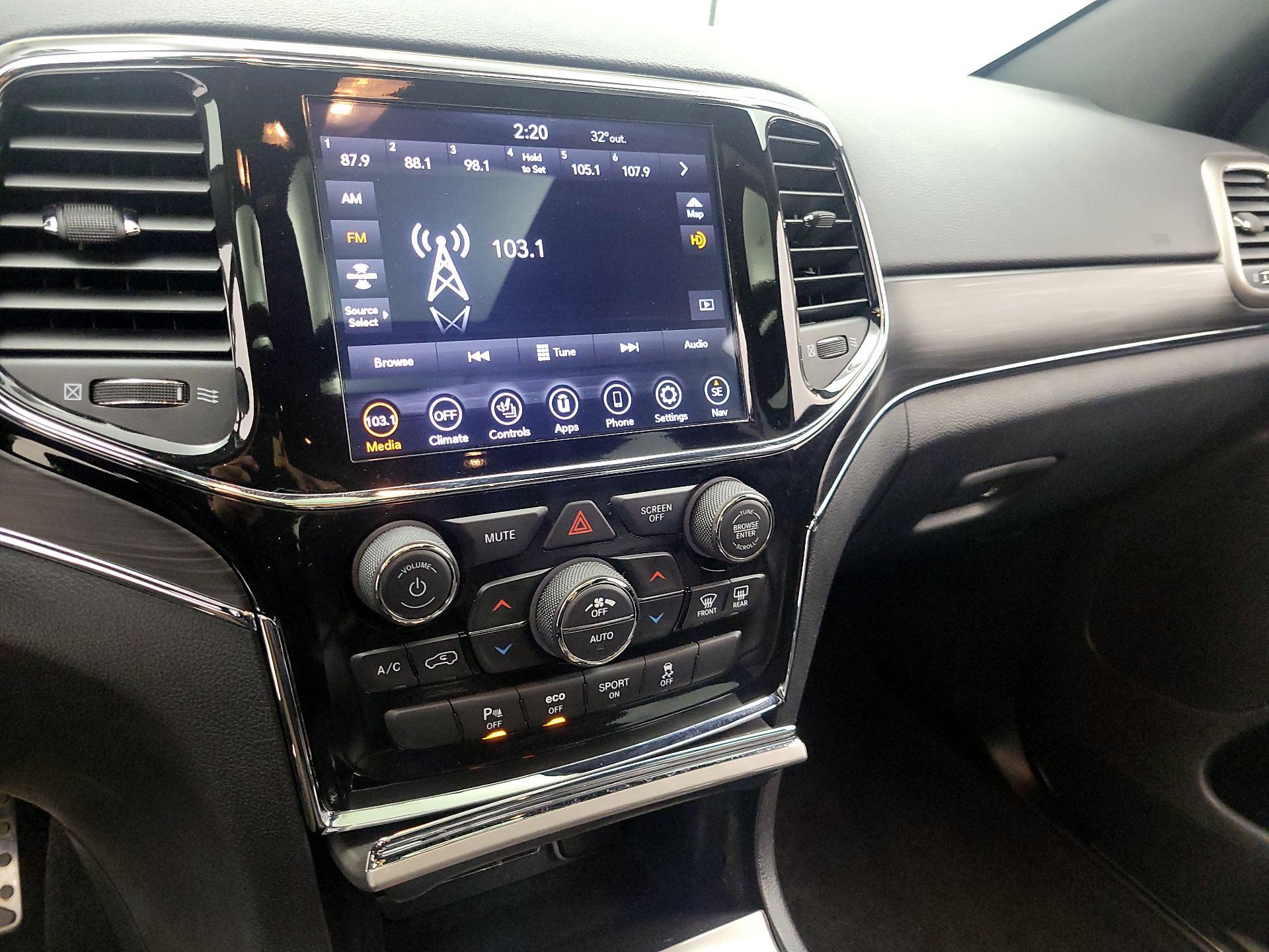 Thumbnail: 2021 Jeep Grand Cherokee - 16