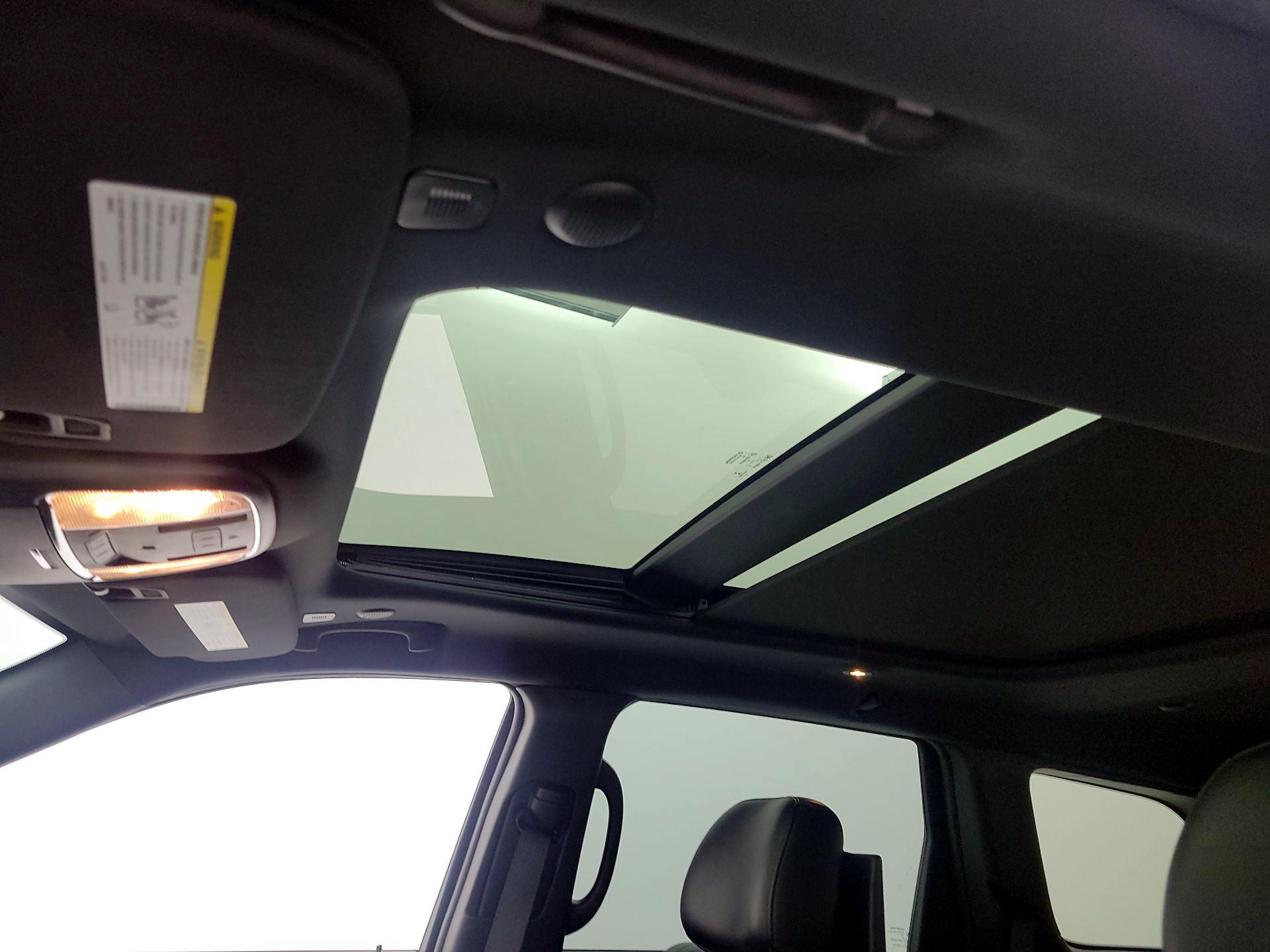 Thumbnail: 2021 Jeep Grand Cherokee - 19