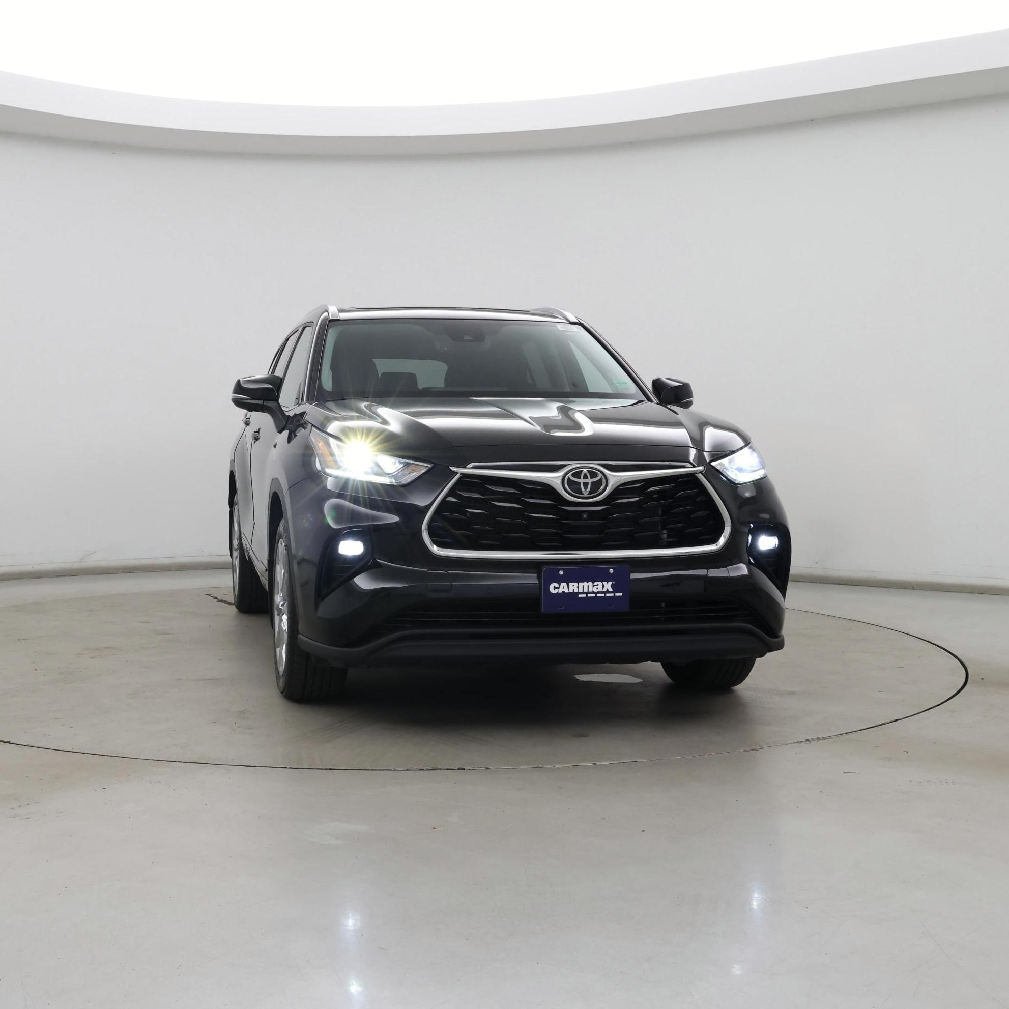 Thumbnail: 2023 Toyota Highlander - 5