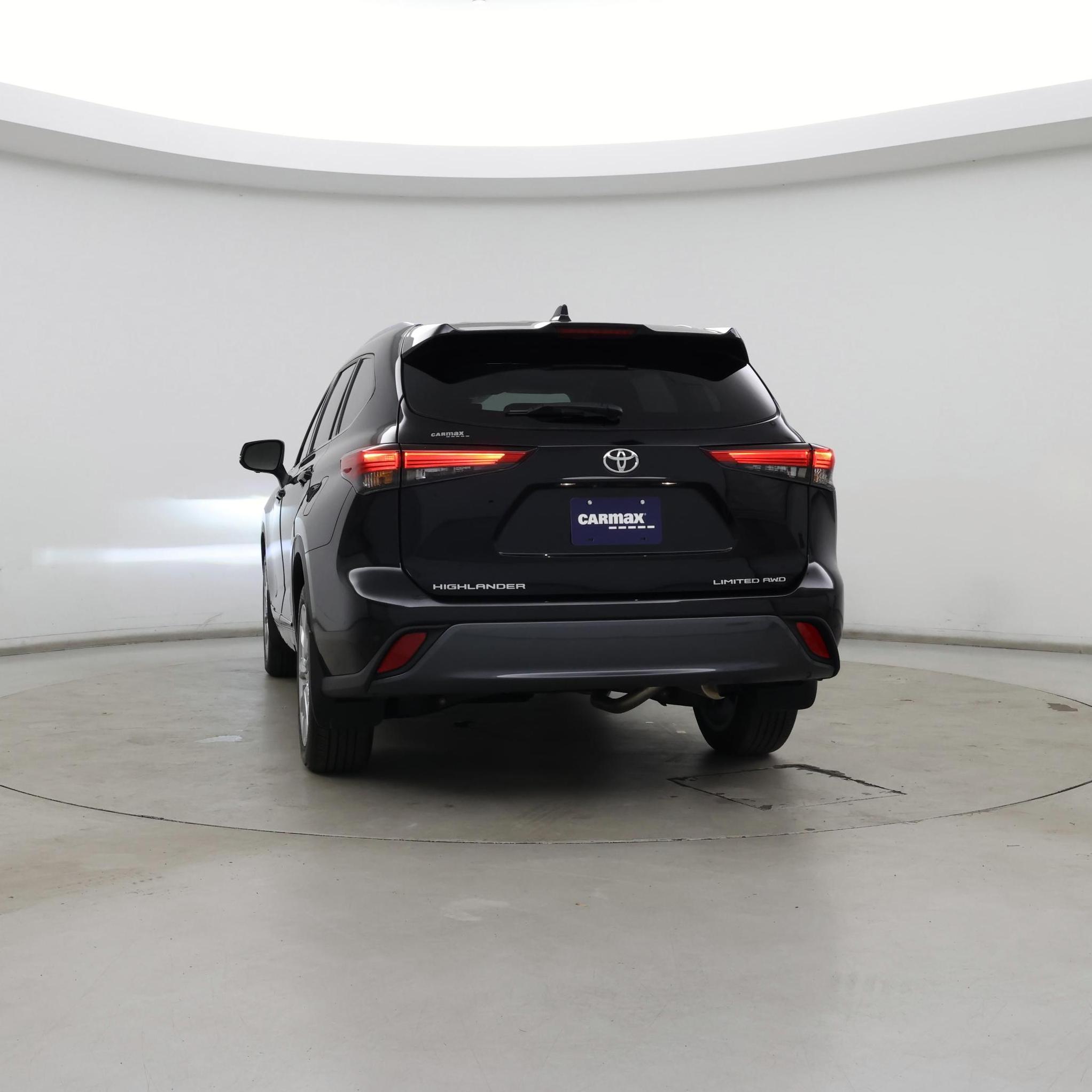 Thumbnail: 2023 Toyota Highlander - 6