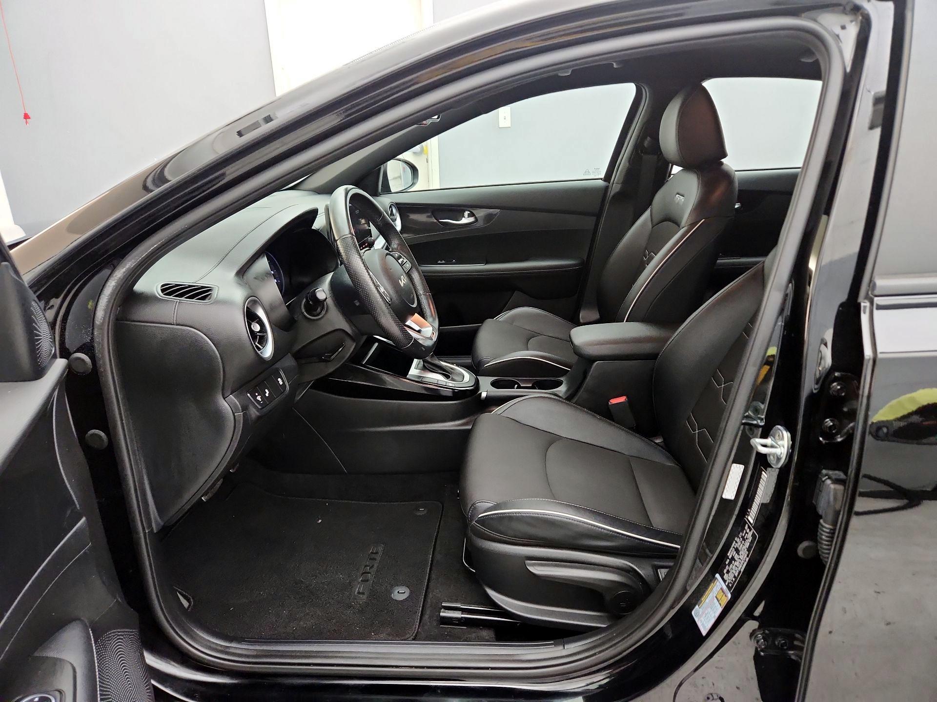 Thumbnail: 2023 Kia Forte - 11