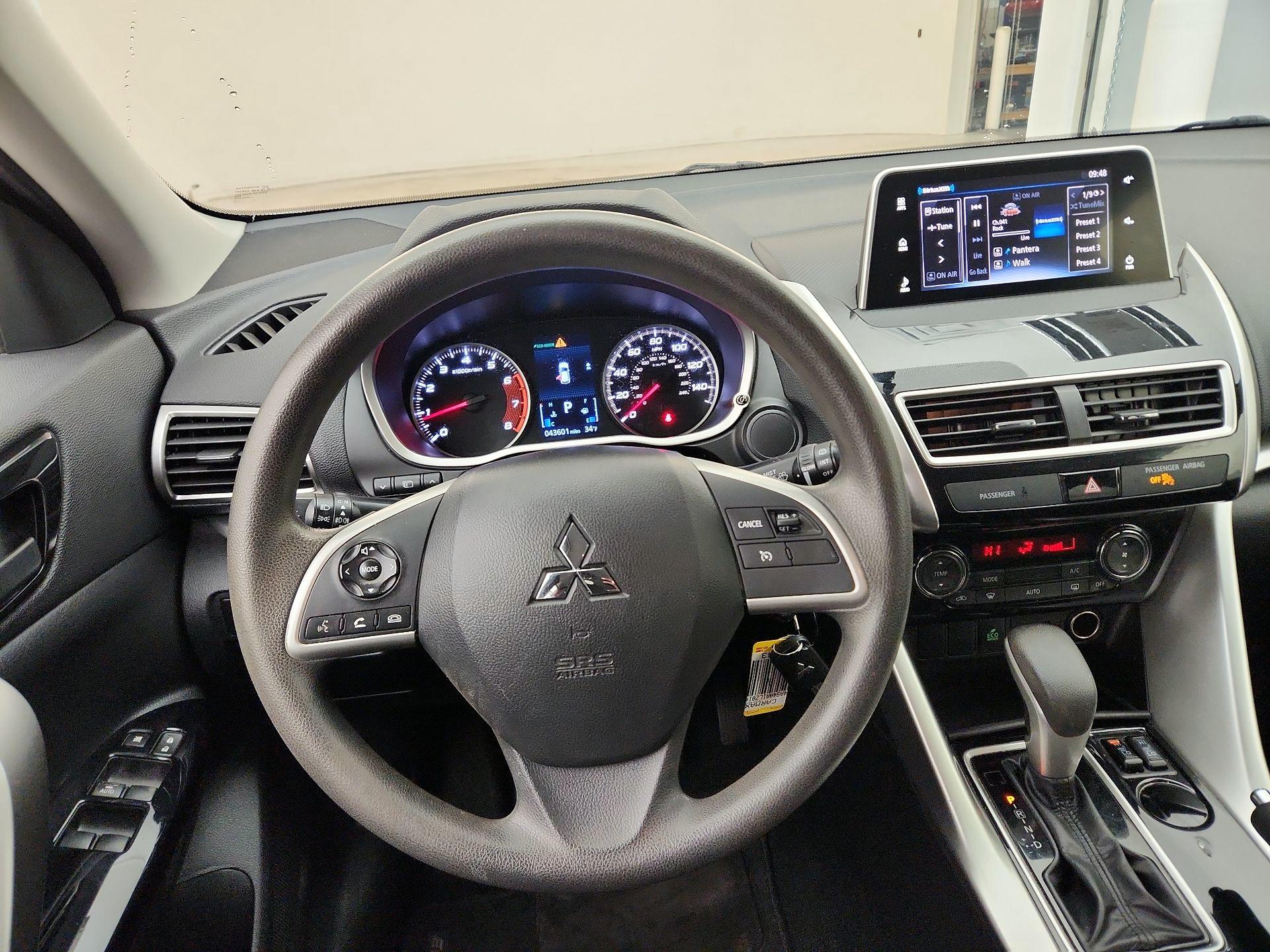 Thumbnail: 2020 Mitsubishi Eclipse Cross - 10